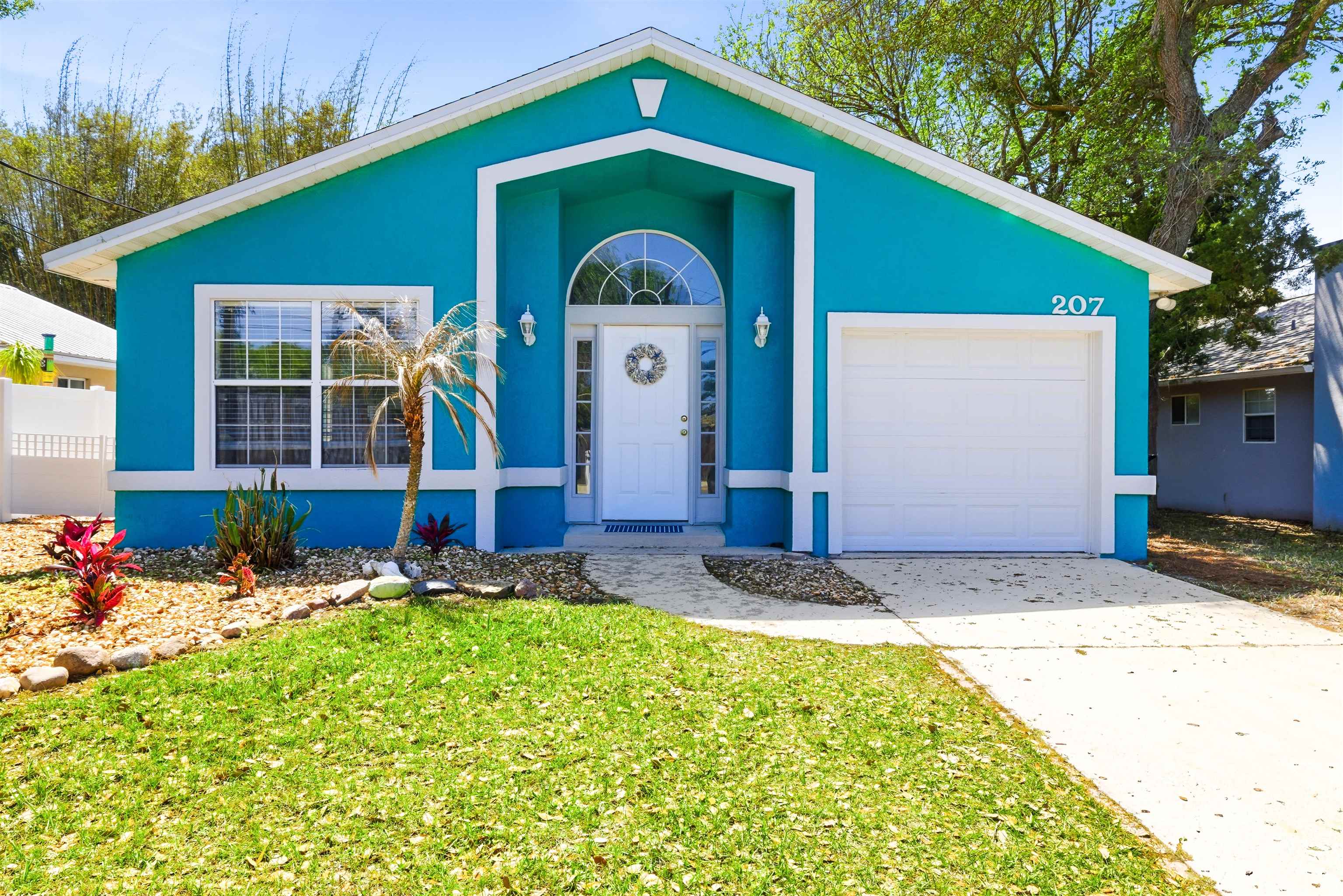 Details for 207 11th St  , St Augustine, FL 32080