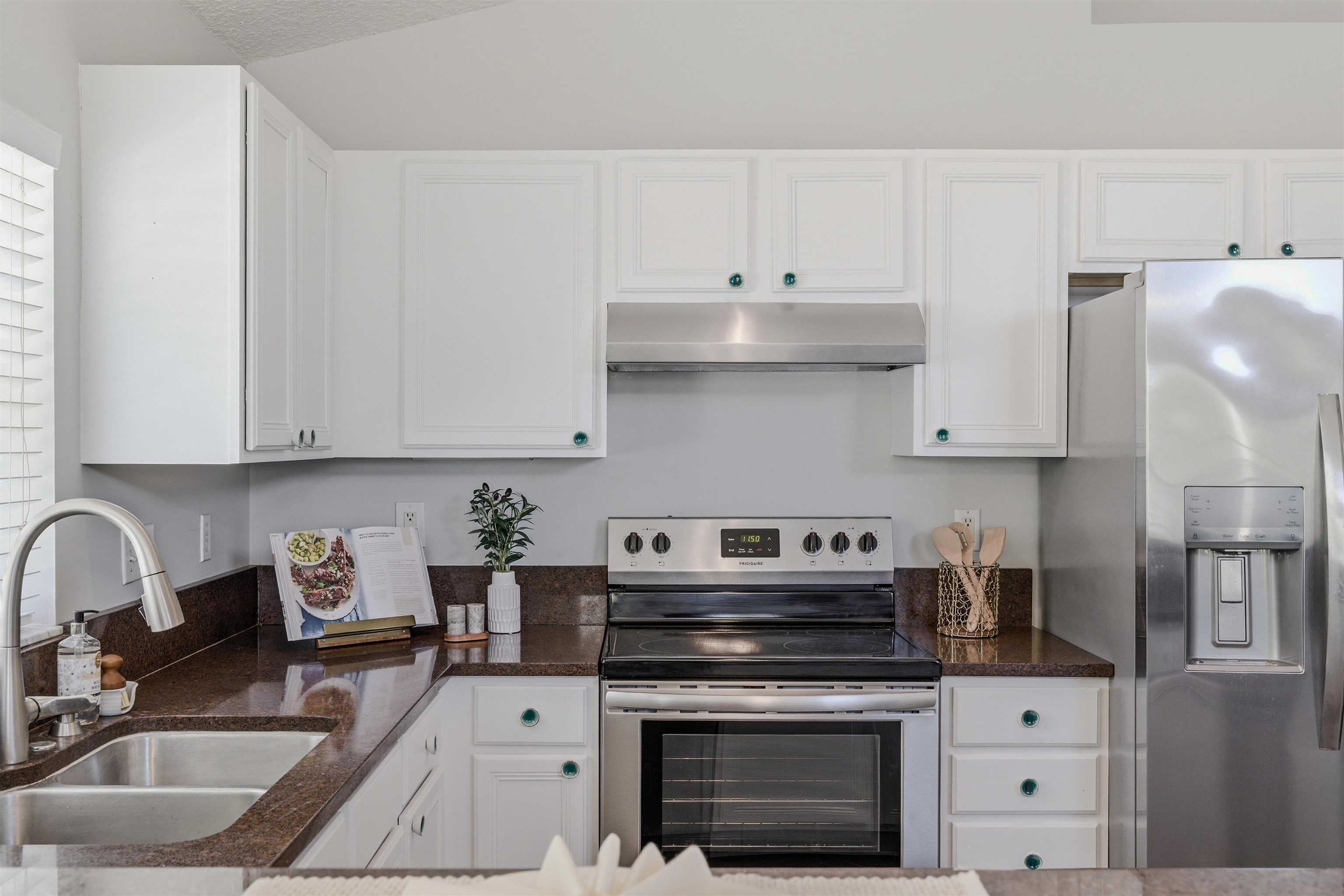 Image 11 of 28 For 207 11th St  