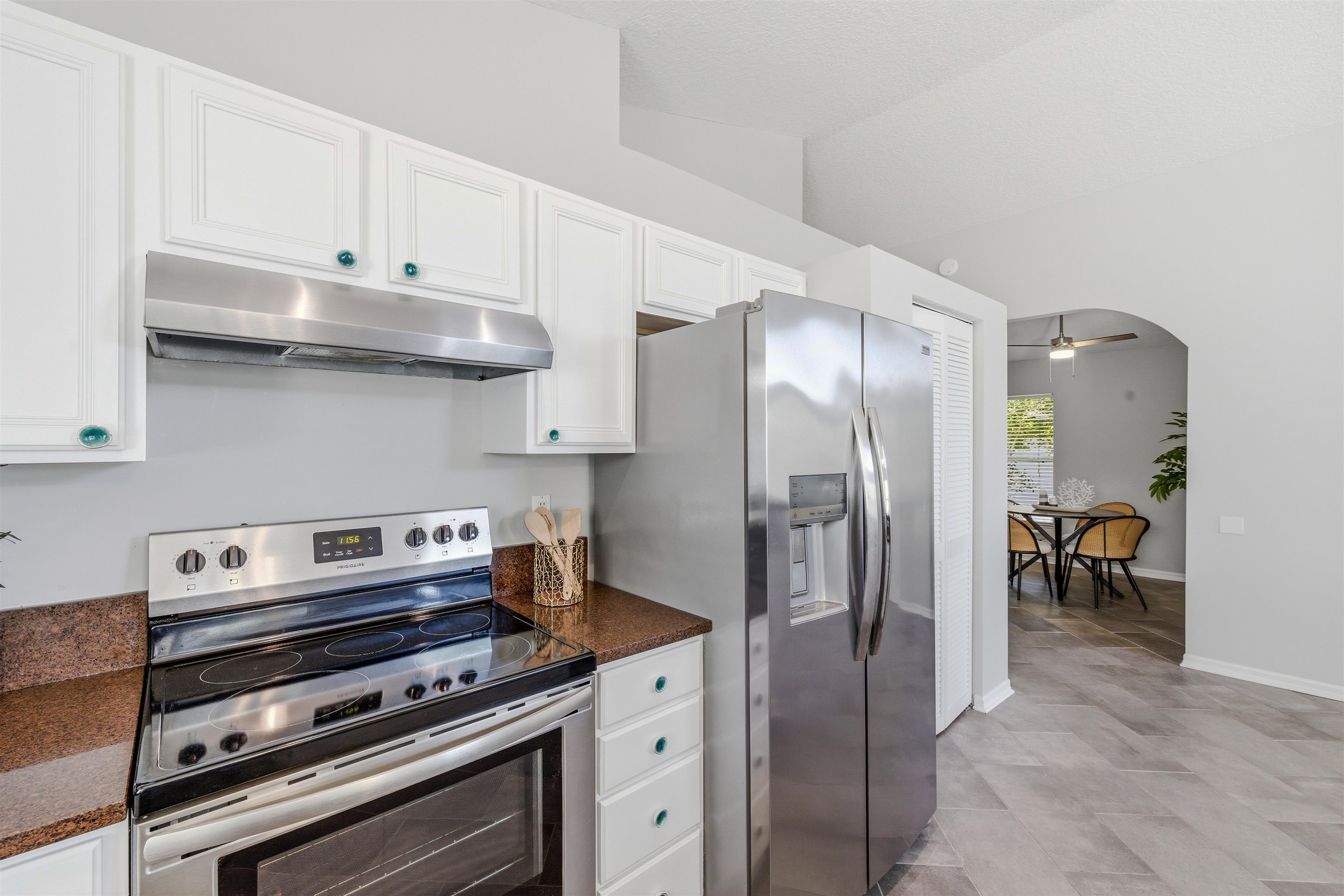 Image 12 of 28 For 207 11th St  