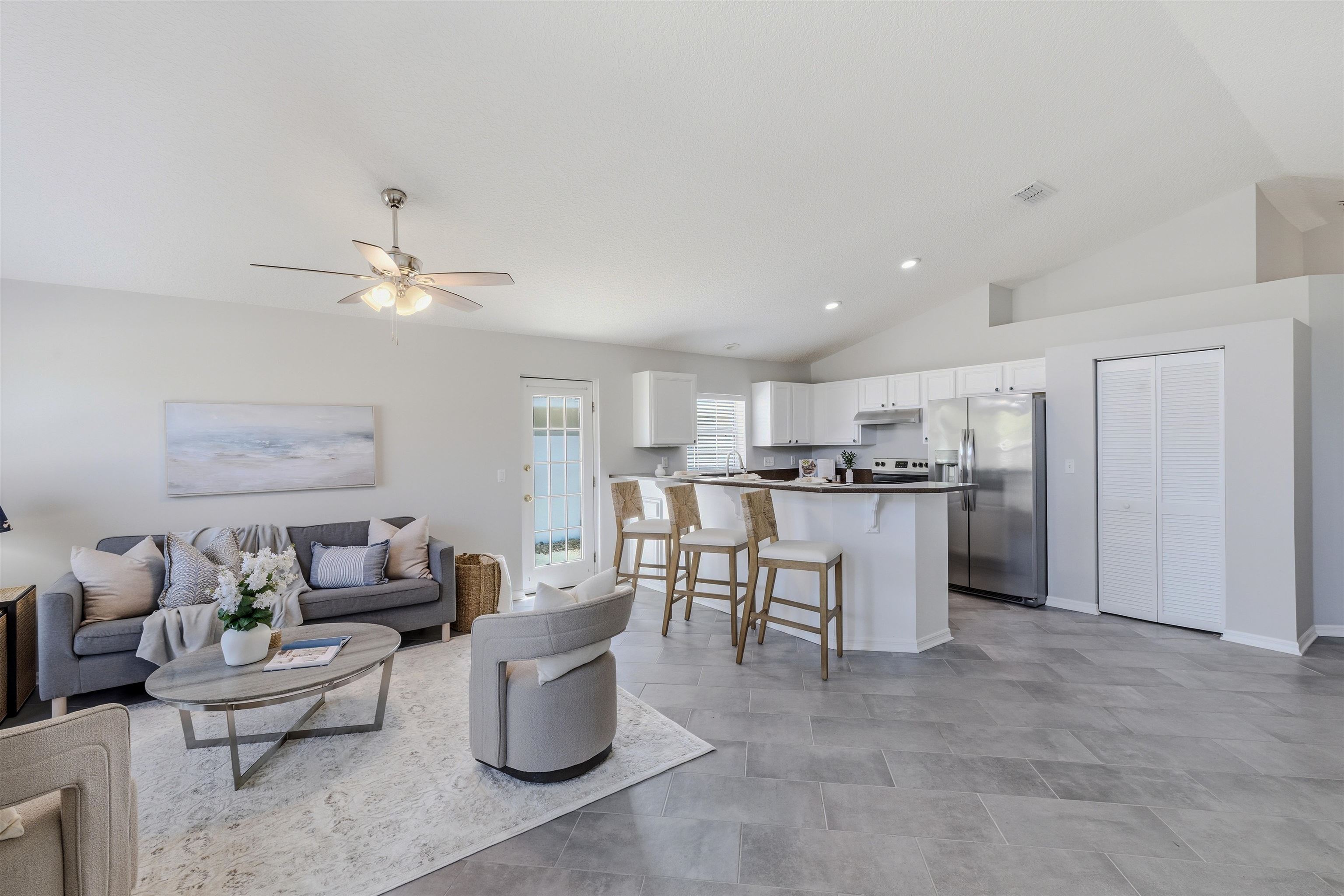 Image 16 of 28 For 207 11th St  