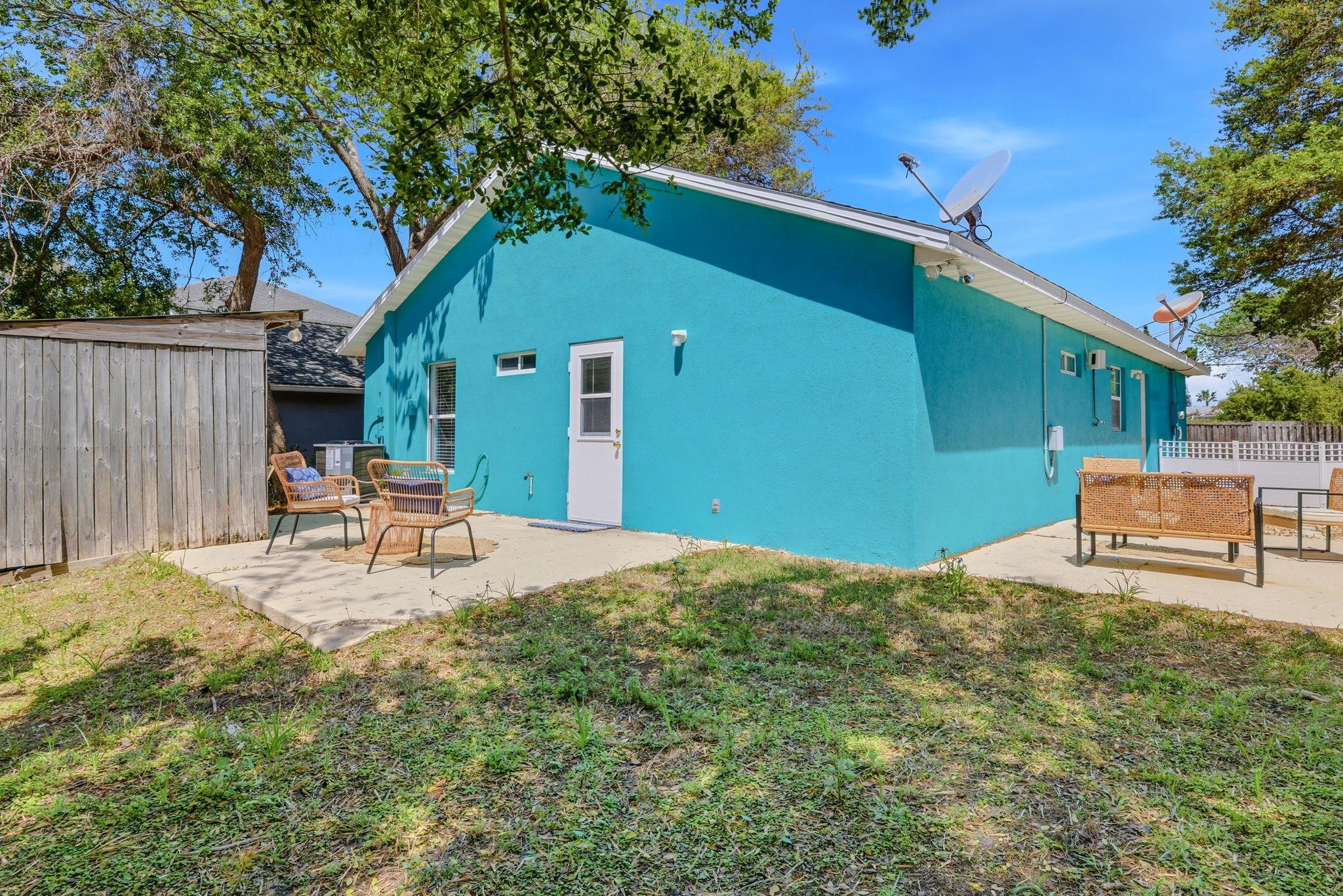 Image 25 of 28 For 207 11th St  