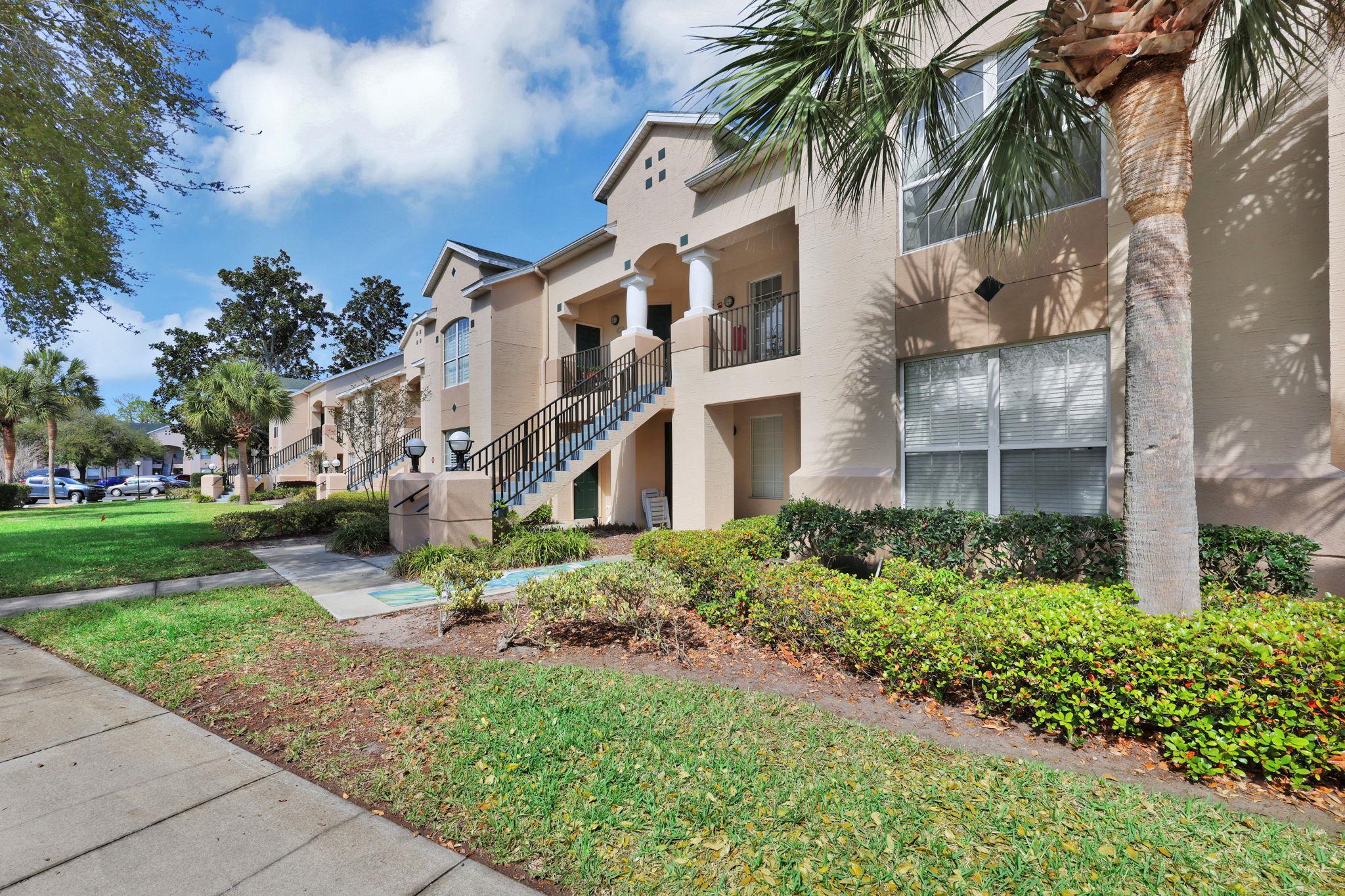 Image 2 of 32 For 1305 Royal Troon Ln