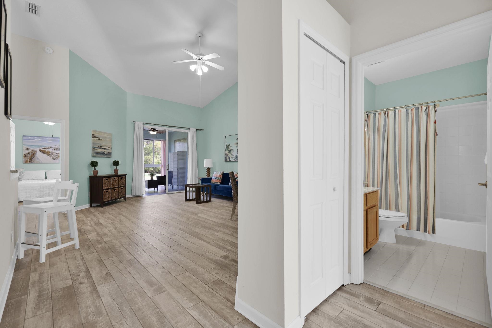 Image 7 of 32 For 1305 Royal Troon Ln
