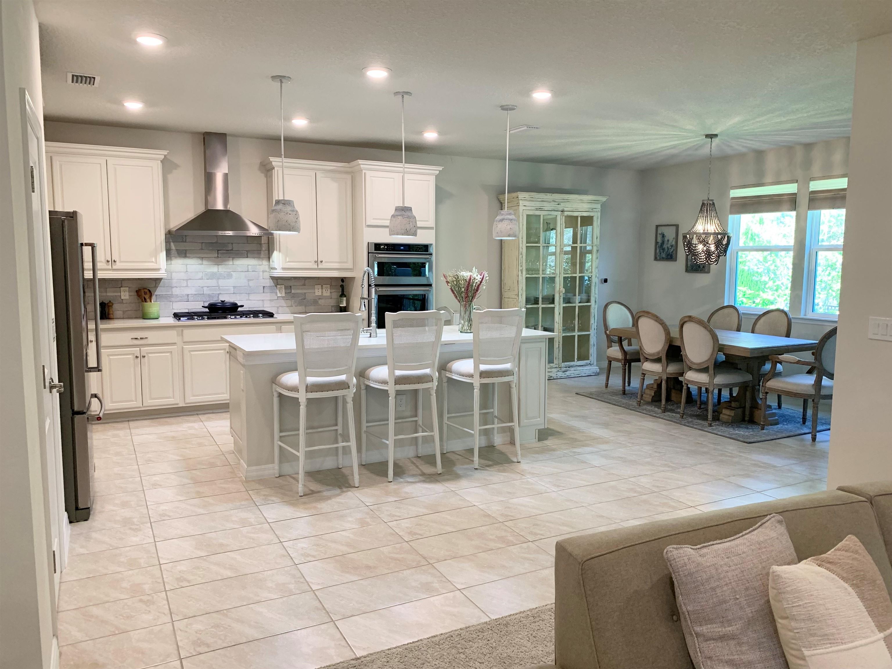 Image 11 of 72 For 165 Myrtle Oak Ct