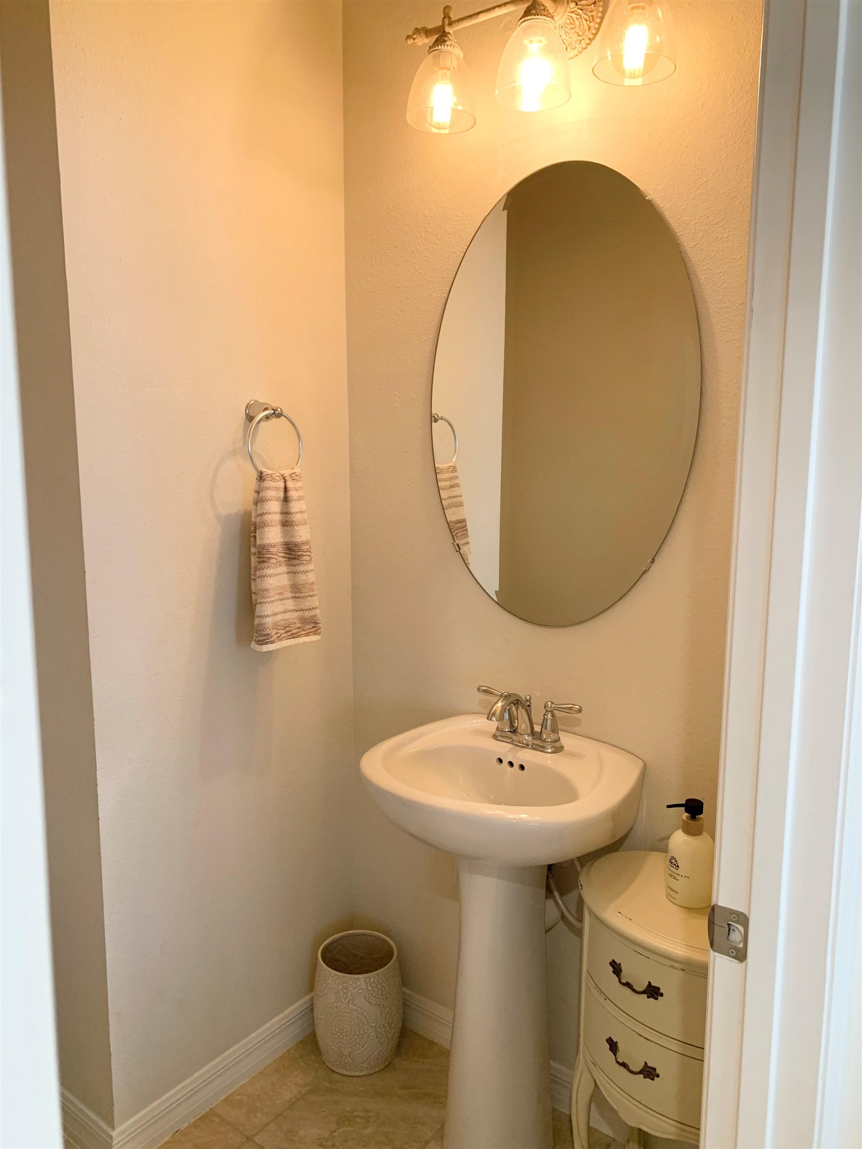 Image 17 of 72 For 165 Myrtle Oak Ct