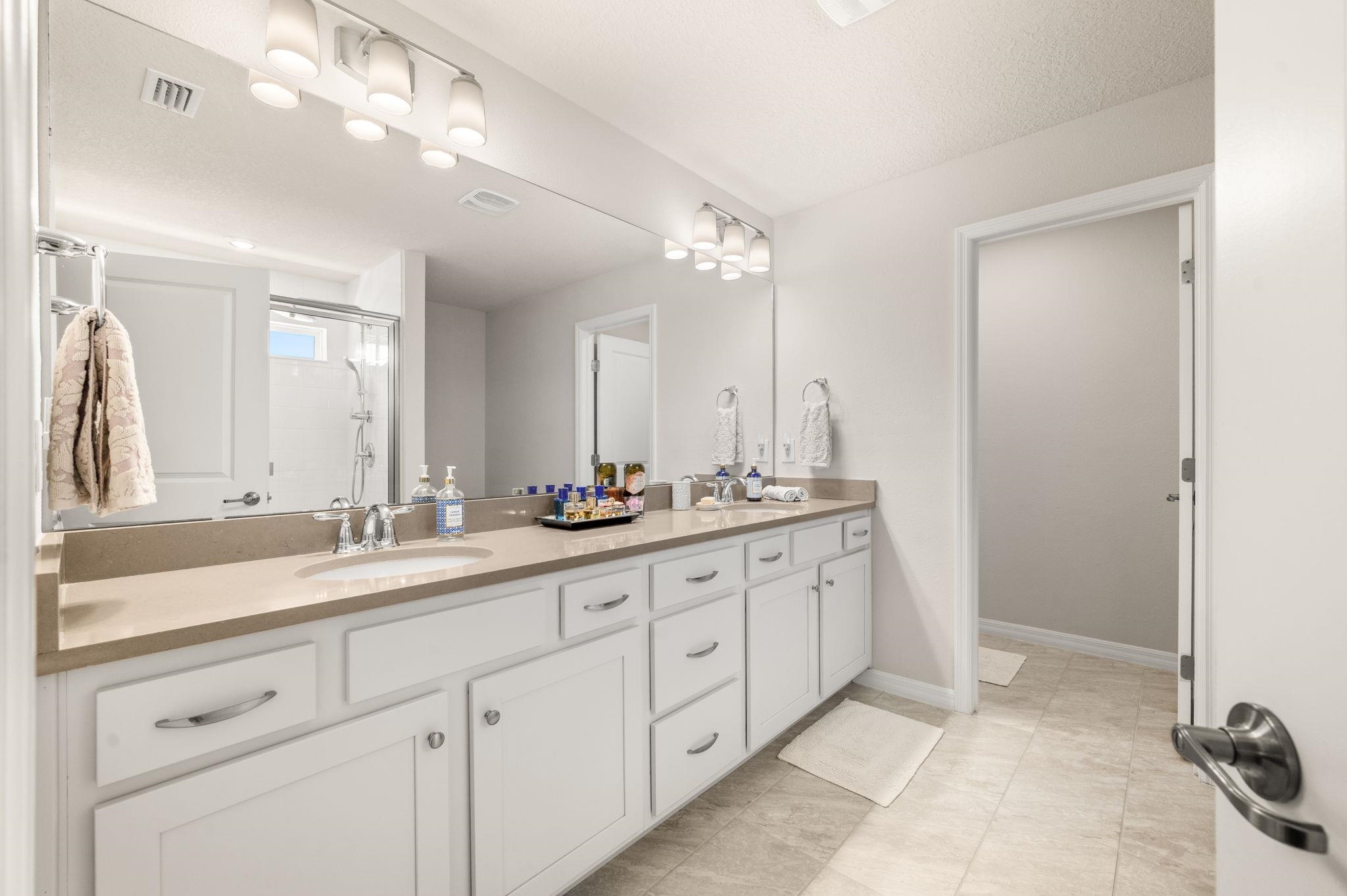 Image 22 of 72 For 165 Myrtle Oak Ct