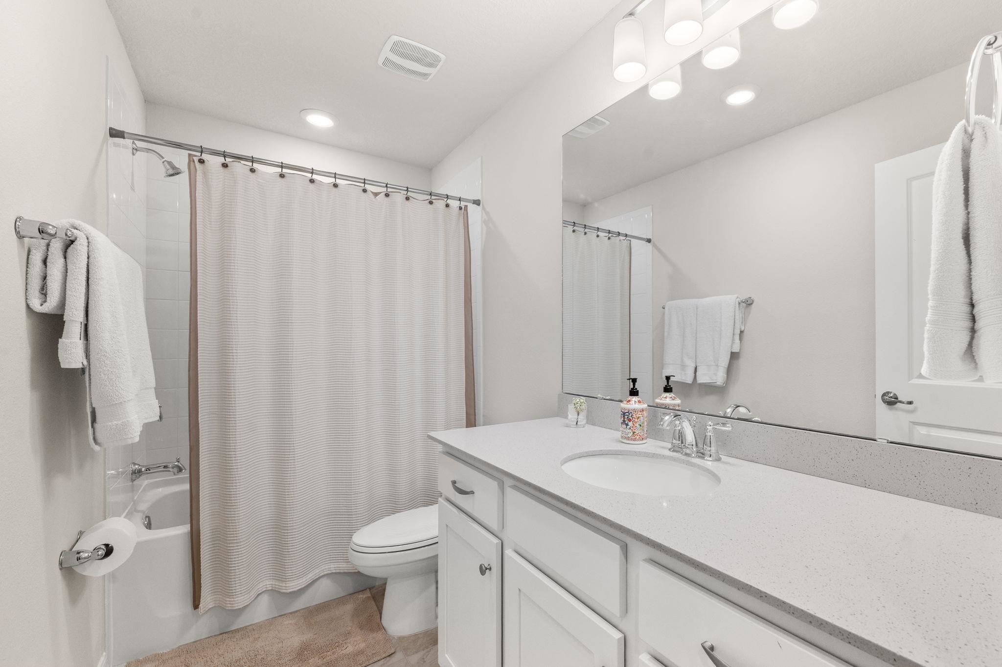 Image 29 of 72 For 165 Myrtle Oak Ct