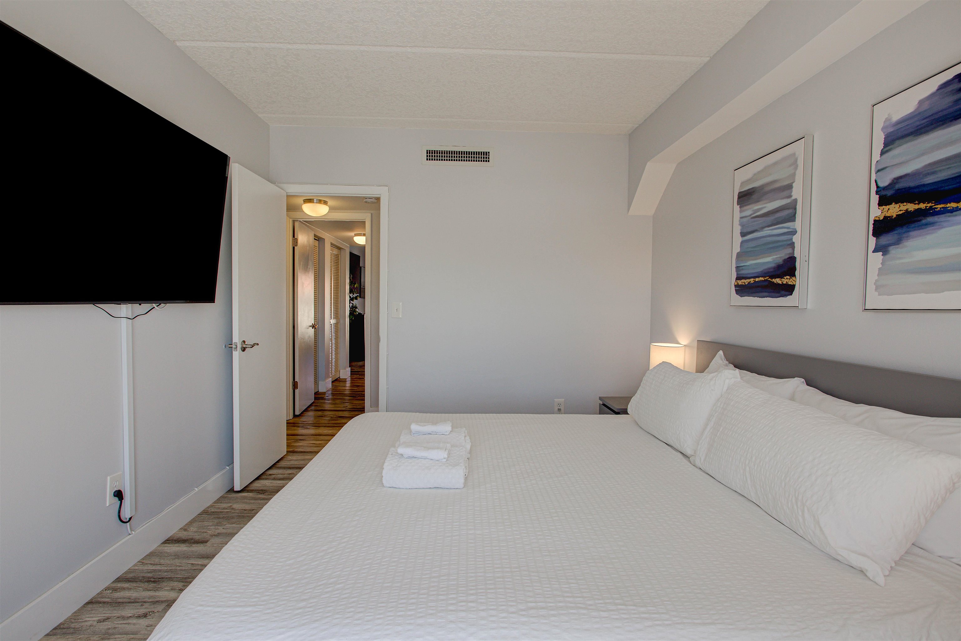 Image 16 of 23 For 390 A1a Beach Blvd  43