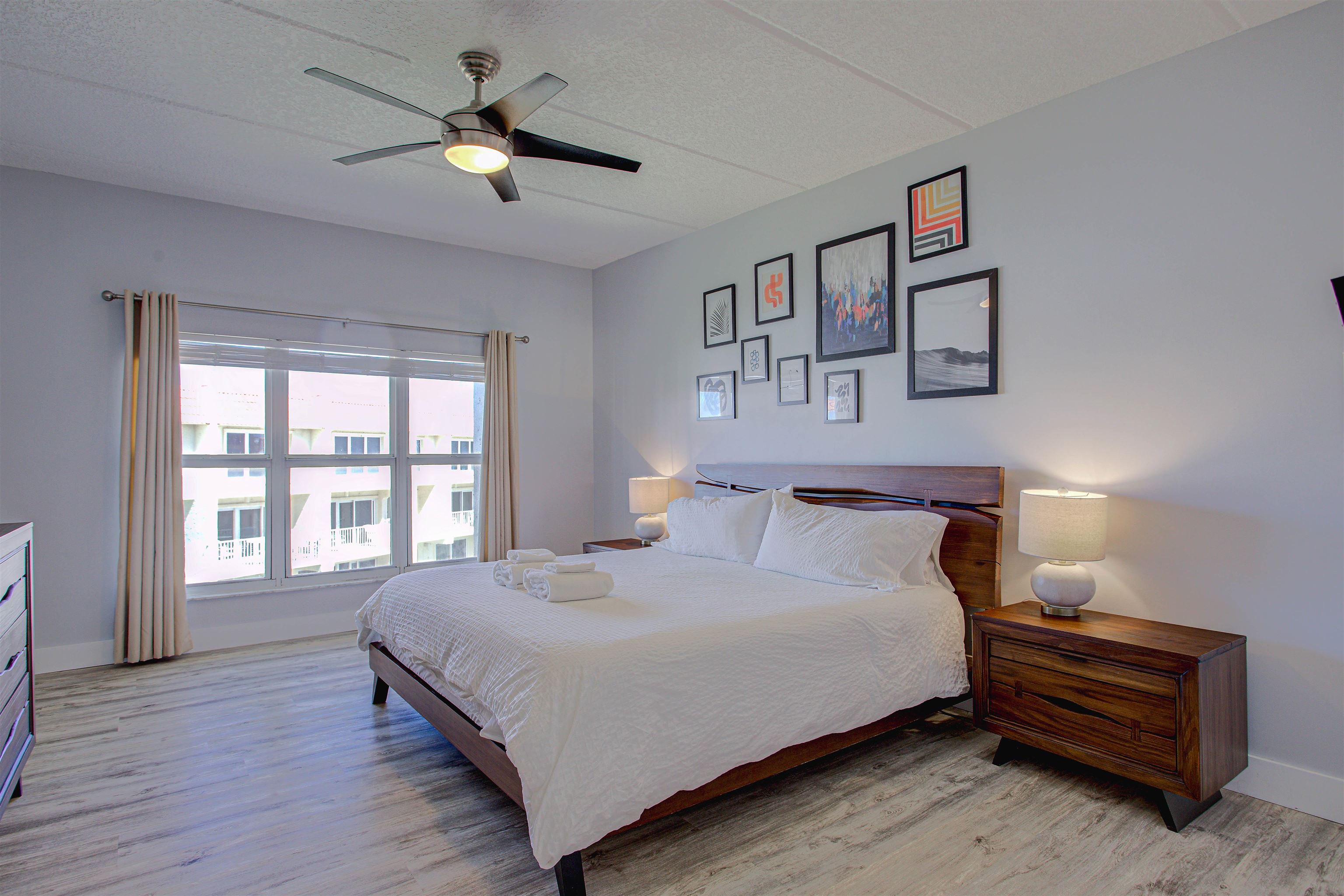 Image 19 of 23 For 390 A1a Beach Blvd  43