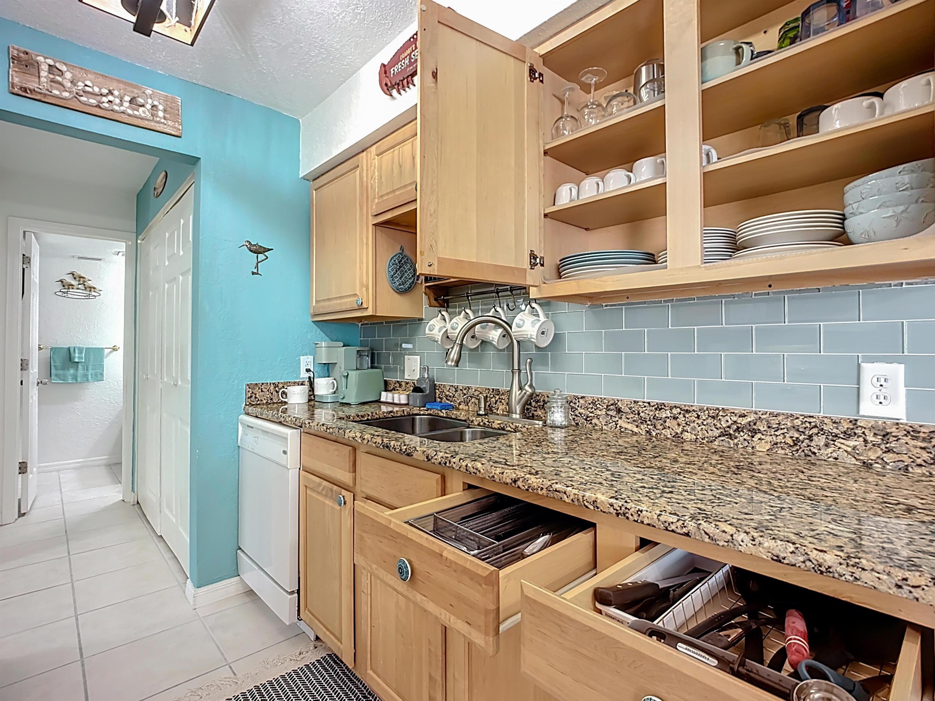 Image 16 of 44 For 30 Brigantine Ct