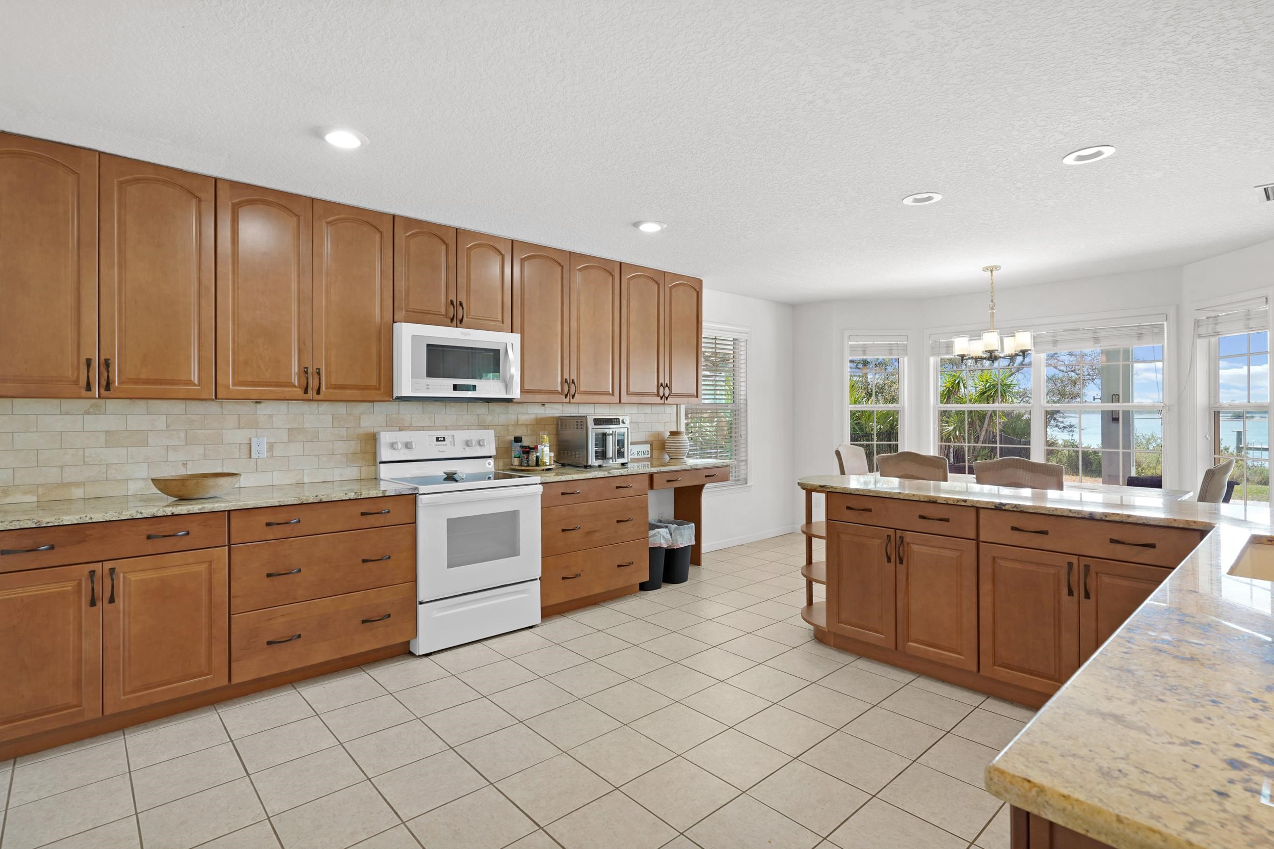 Image 15 of 59 For 7101 Middleton Ave