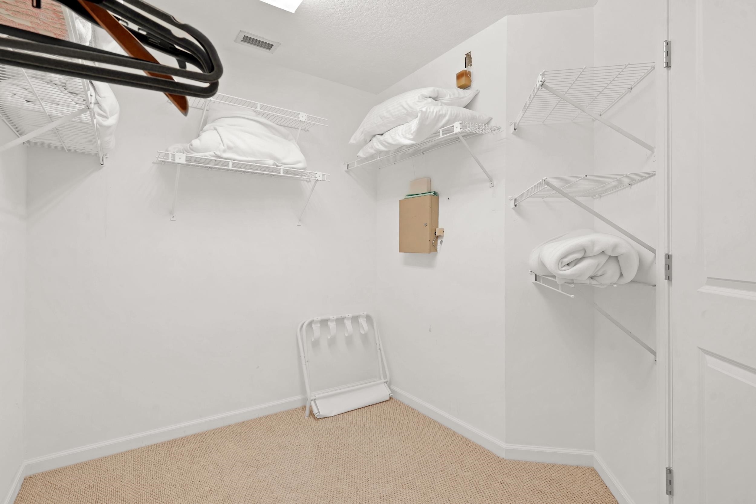 Image 22 of 59 For 7101 Middleton Ave