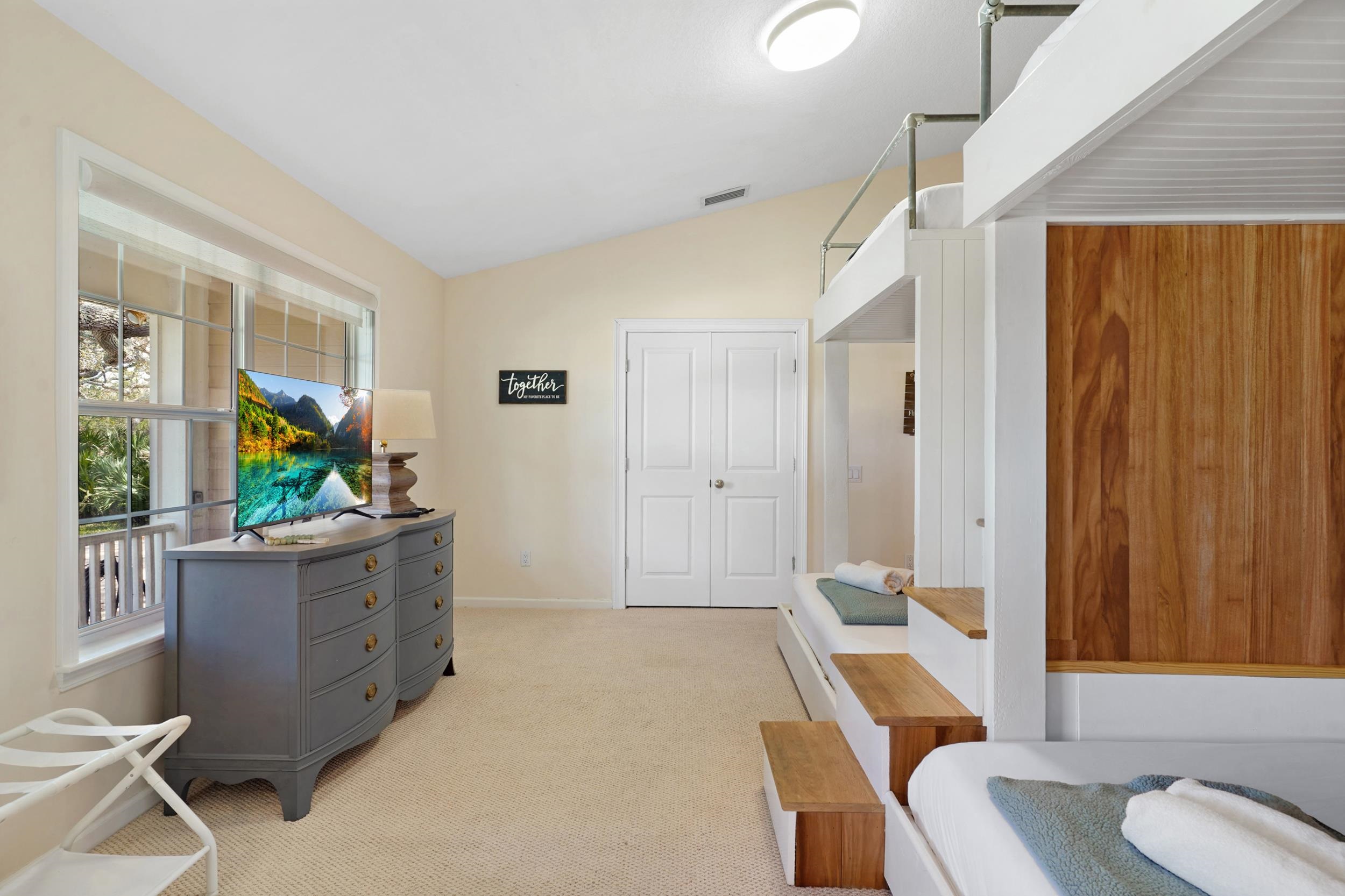 Image 27 of 59 For 7101 Middleton Ave