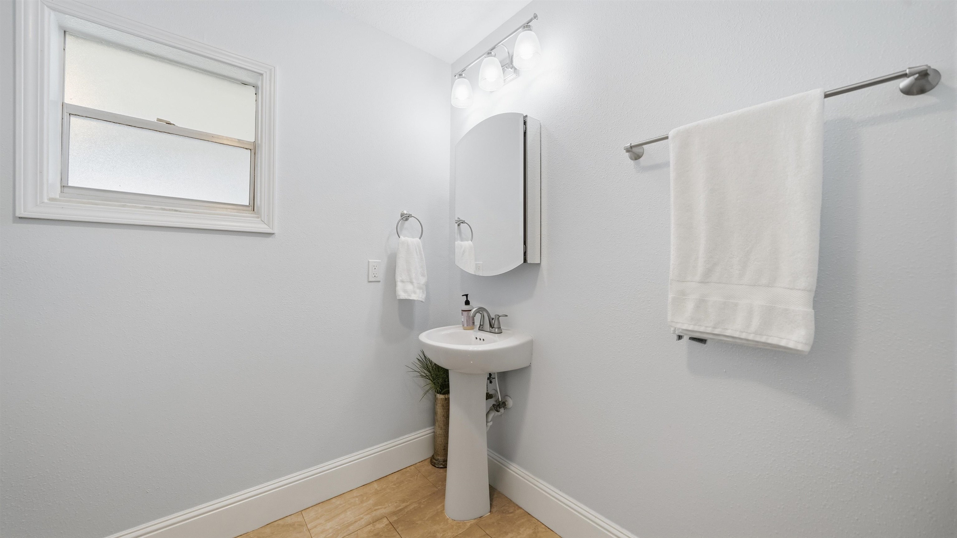 Image 15 of 67 For 26 Ocean Vista Ln