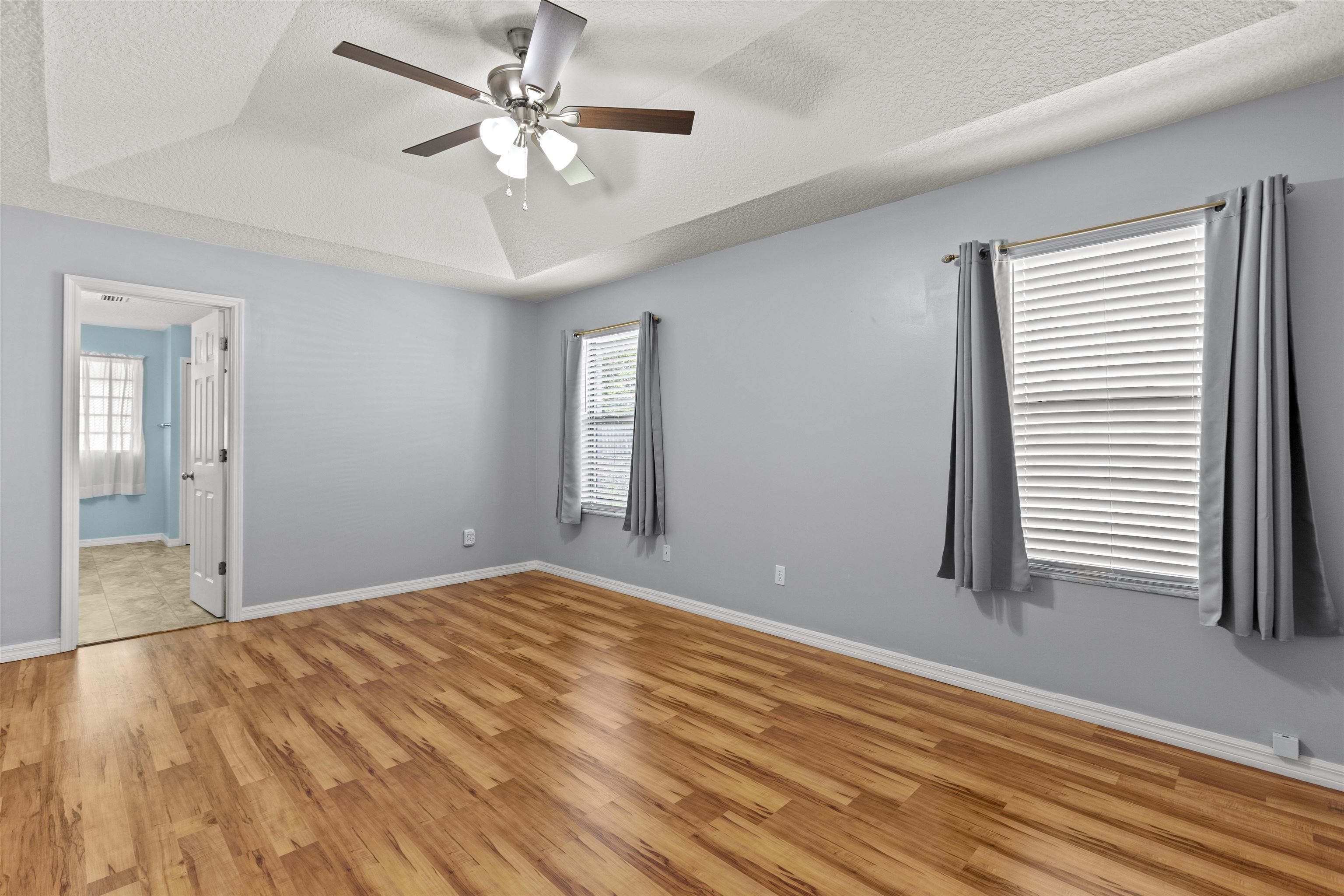 Image 21 of 40 For 4025 Red Pine Lane