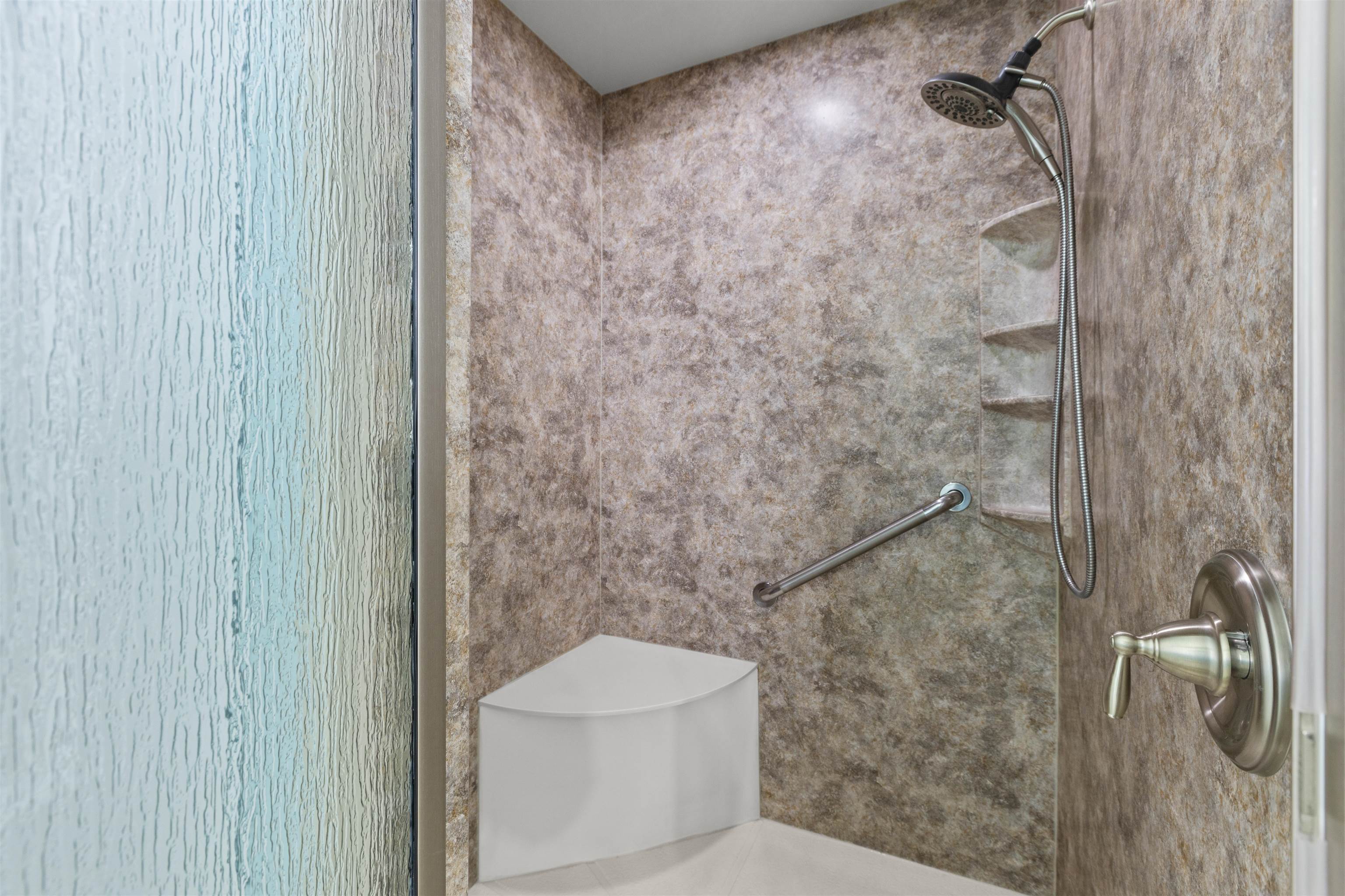 Image 25 of 40 For 4025 Red Pine Lane