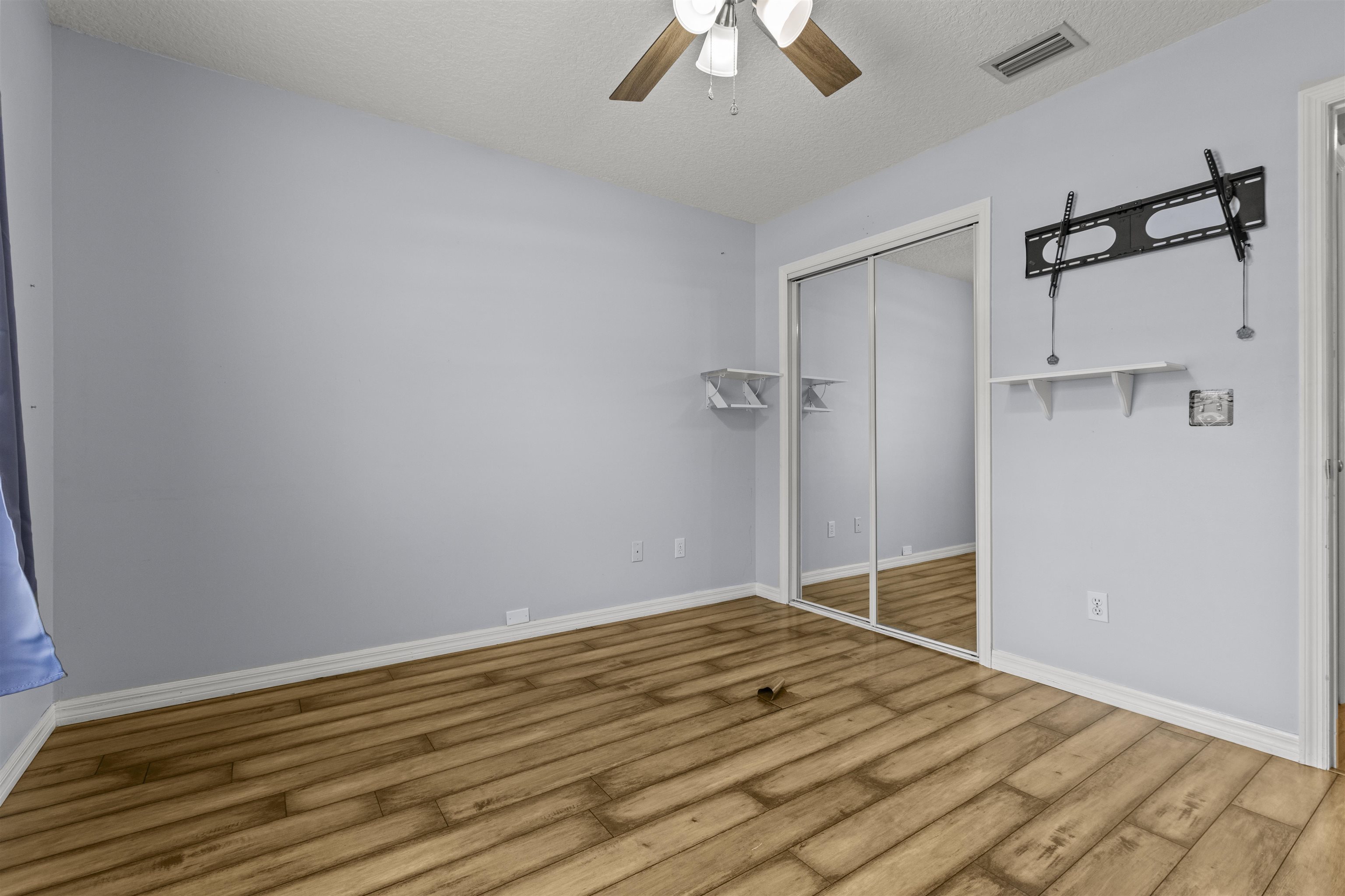 Image 28 of 40 For 4025 Red Pine Lane