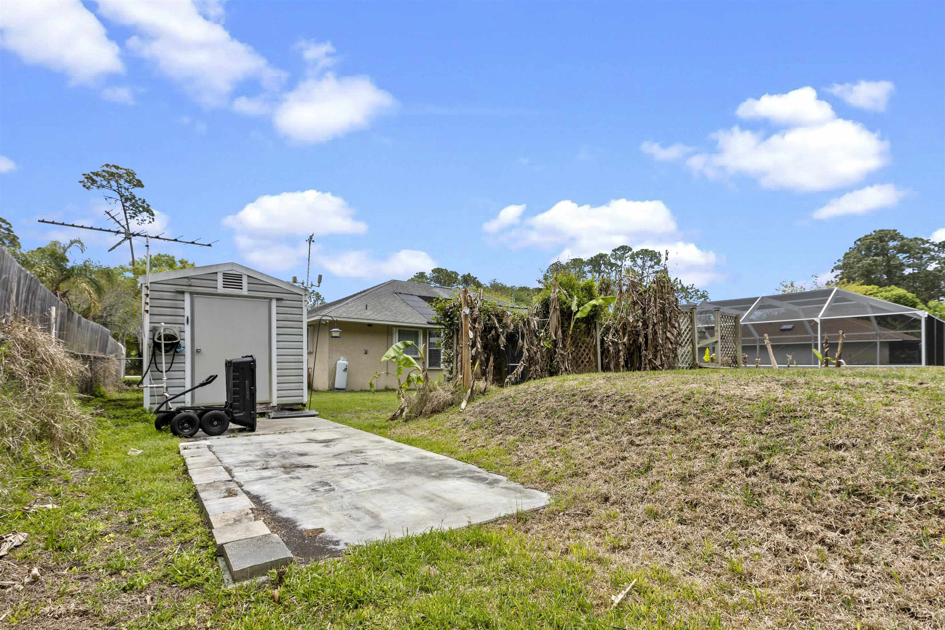 Image 38 of 40 For 4025 Red Pine Lane