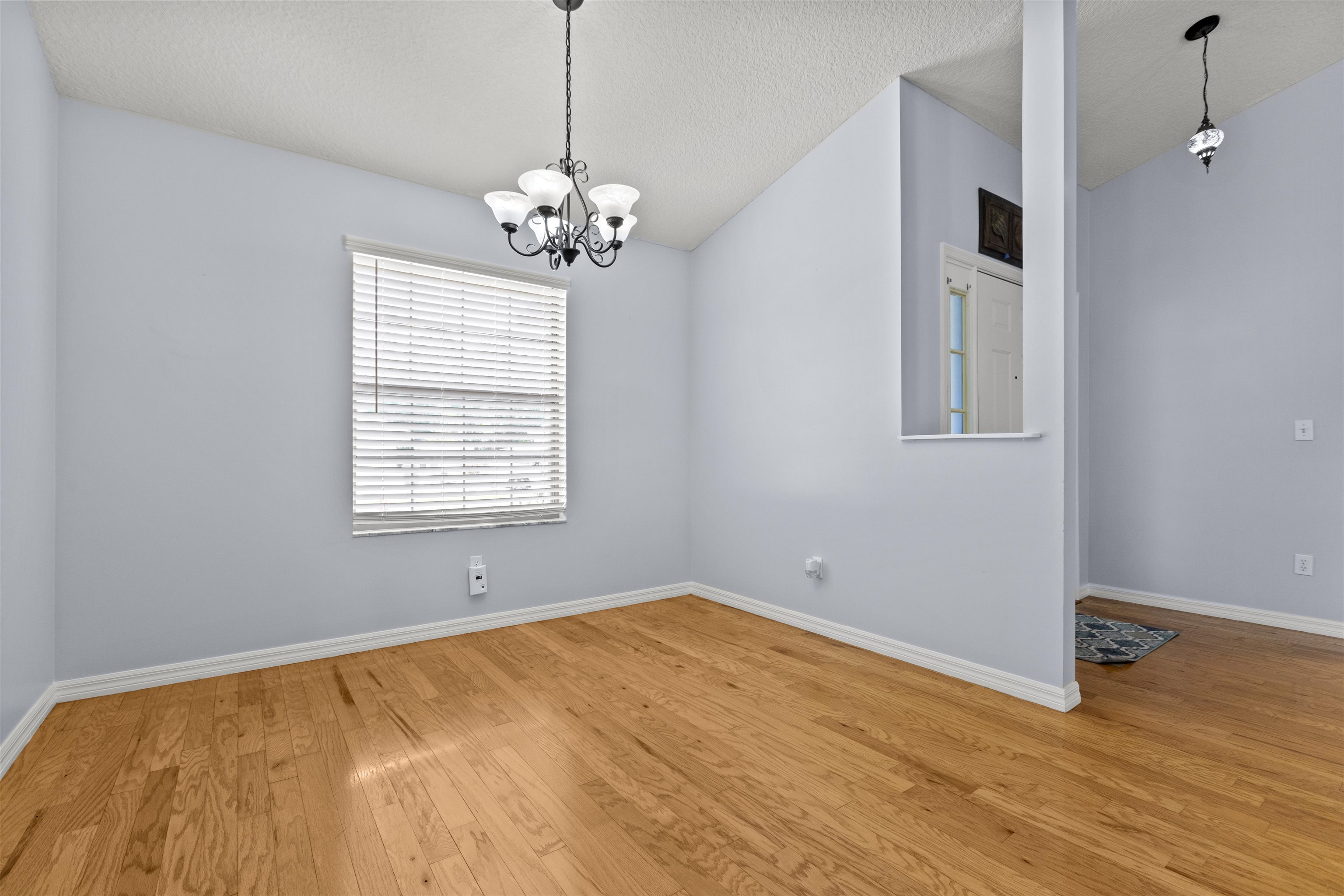 Image 6 of 40 For 4025 Red Pine Lane