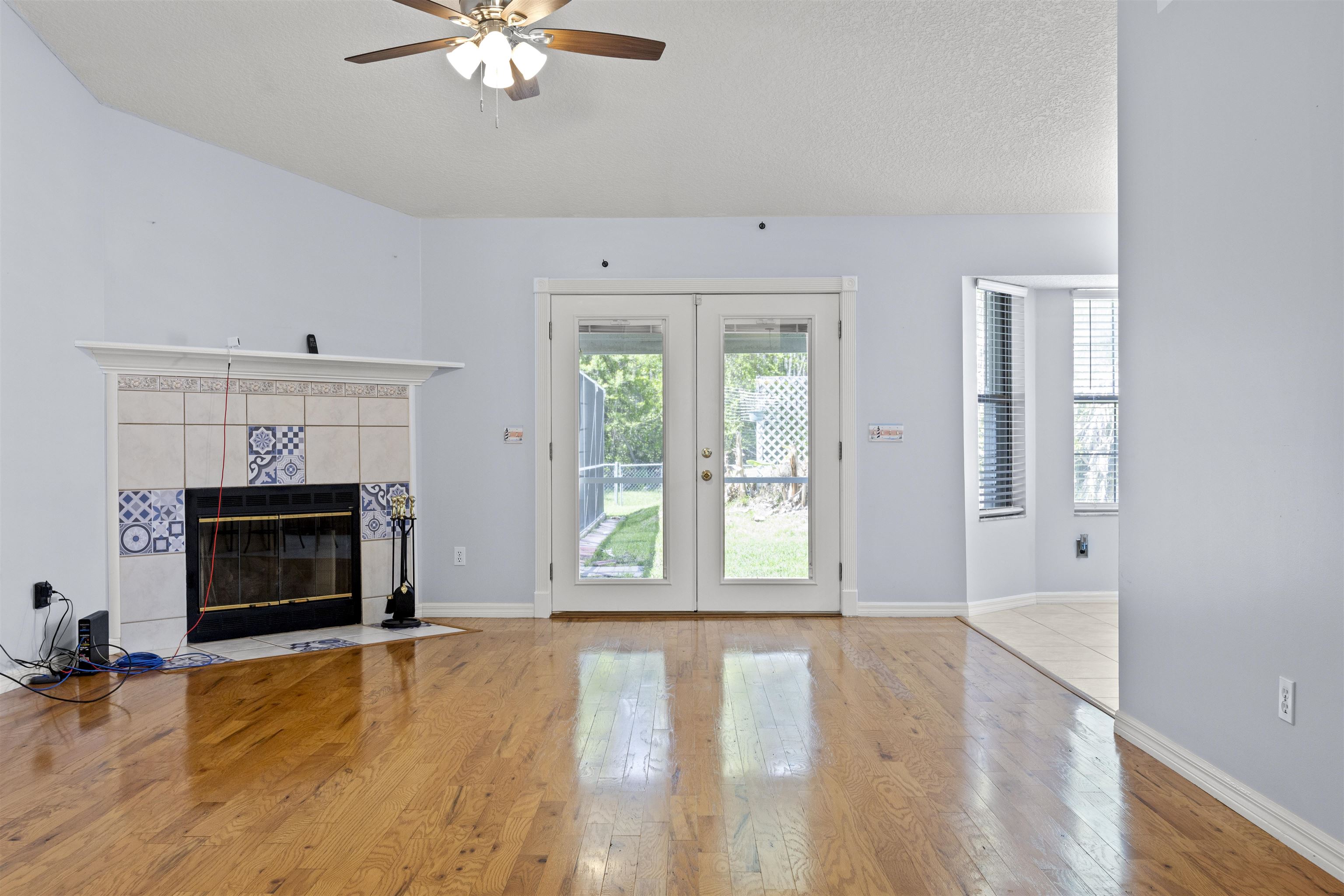 Image 8 of 40 For 4025 Red Pine Lane