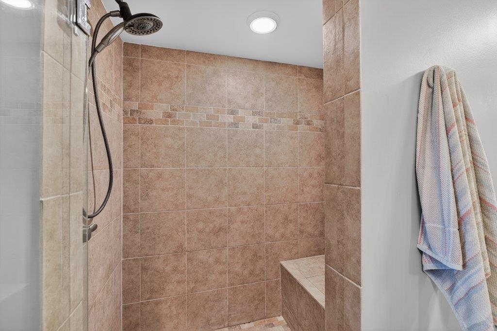 Image 52 of 57 For 6170 A1a #215 S