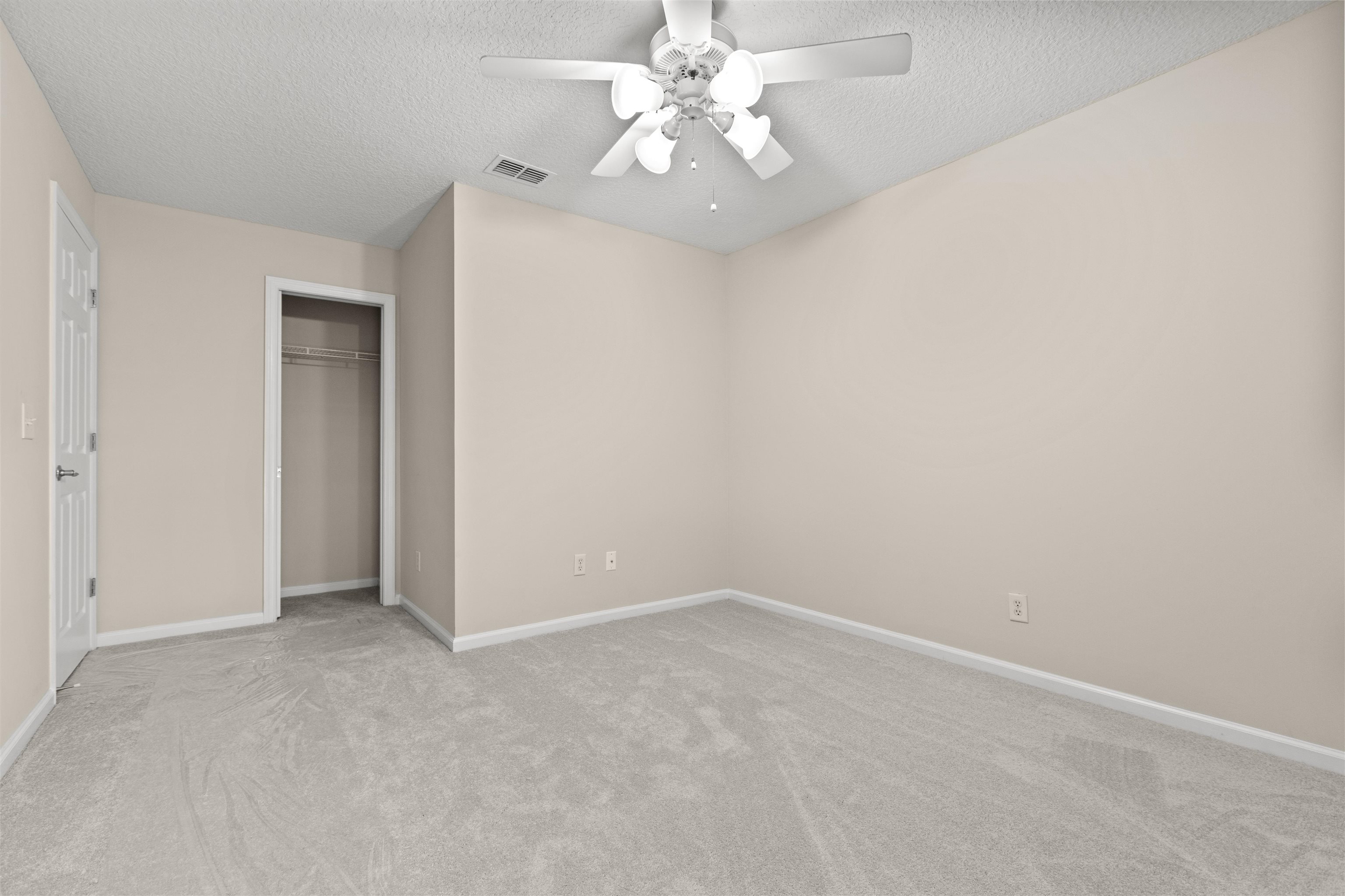 Image 29 of 39 For 428 Chamberlain Dr