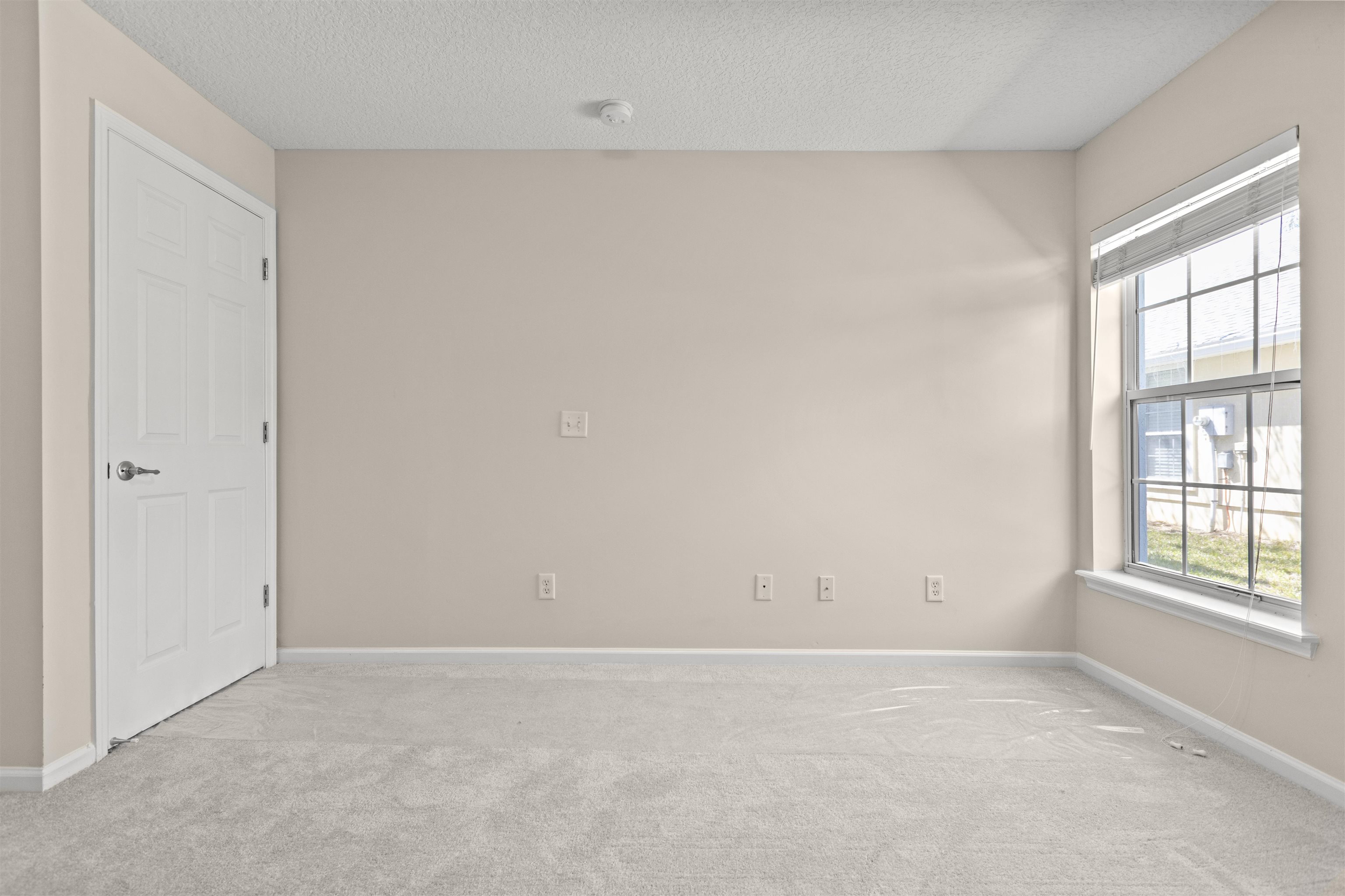 Image 30 of 39 For 428 Chamberlain Dr