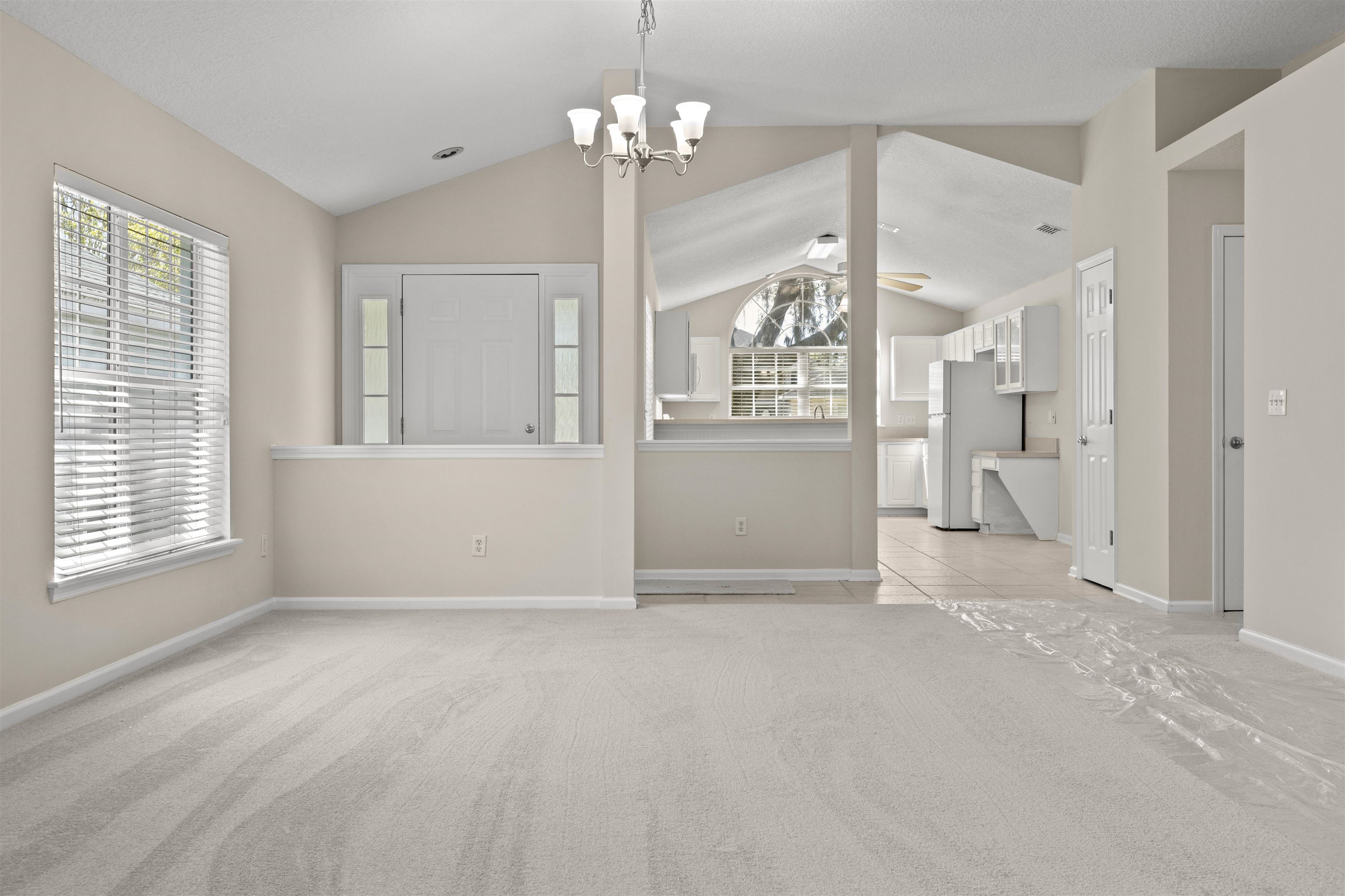 Image 7 of 39 For 428 Chamberlain Dr