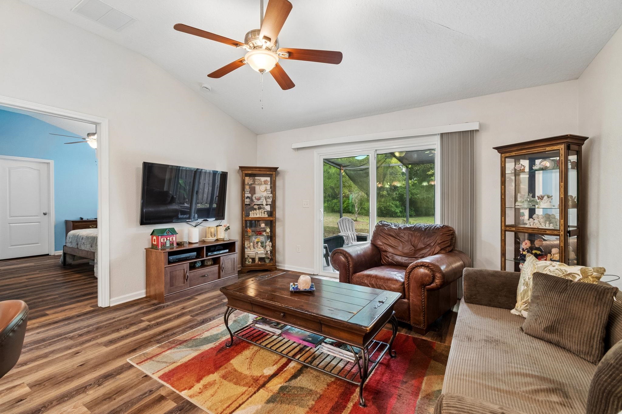 Image 11 of 53 For 187 Timberwood Dr