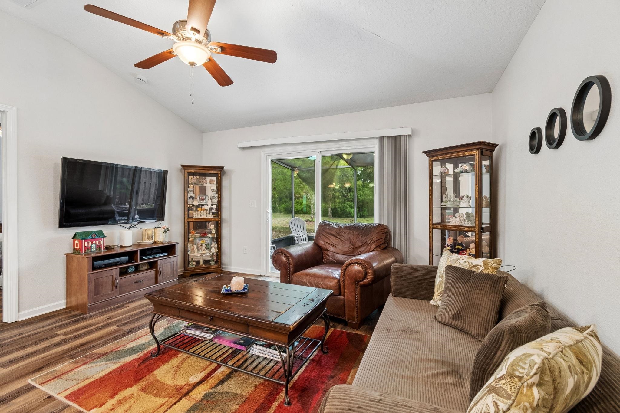 Image 13 of 53 For 187 Timberwood Dr