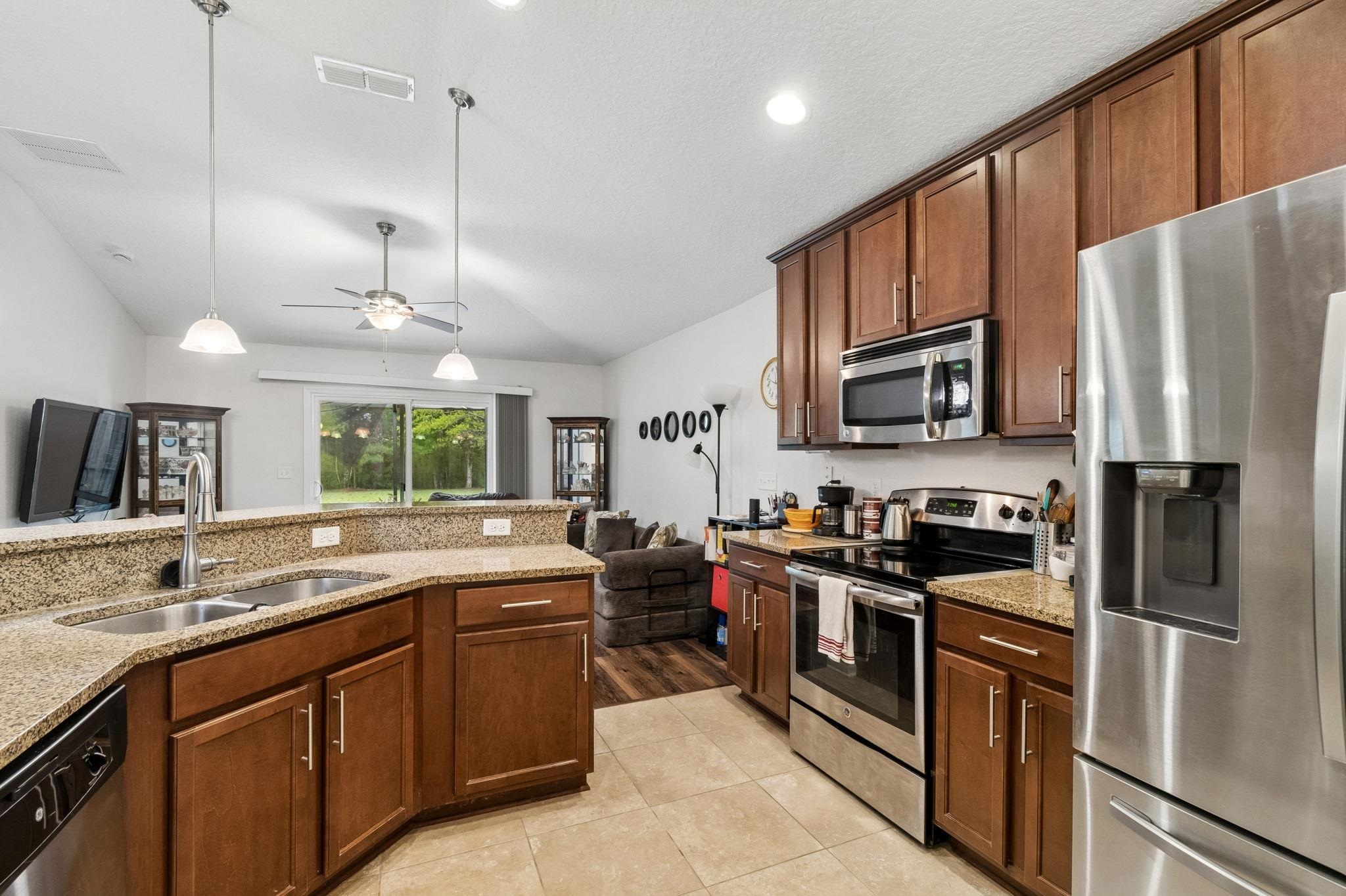 Image 16 of 53 For 187 Timberwood Dr