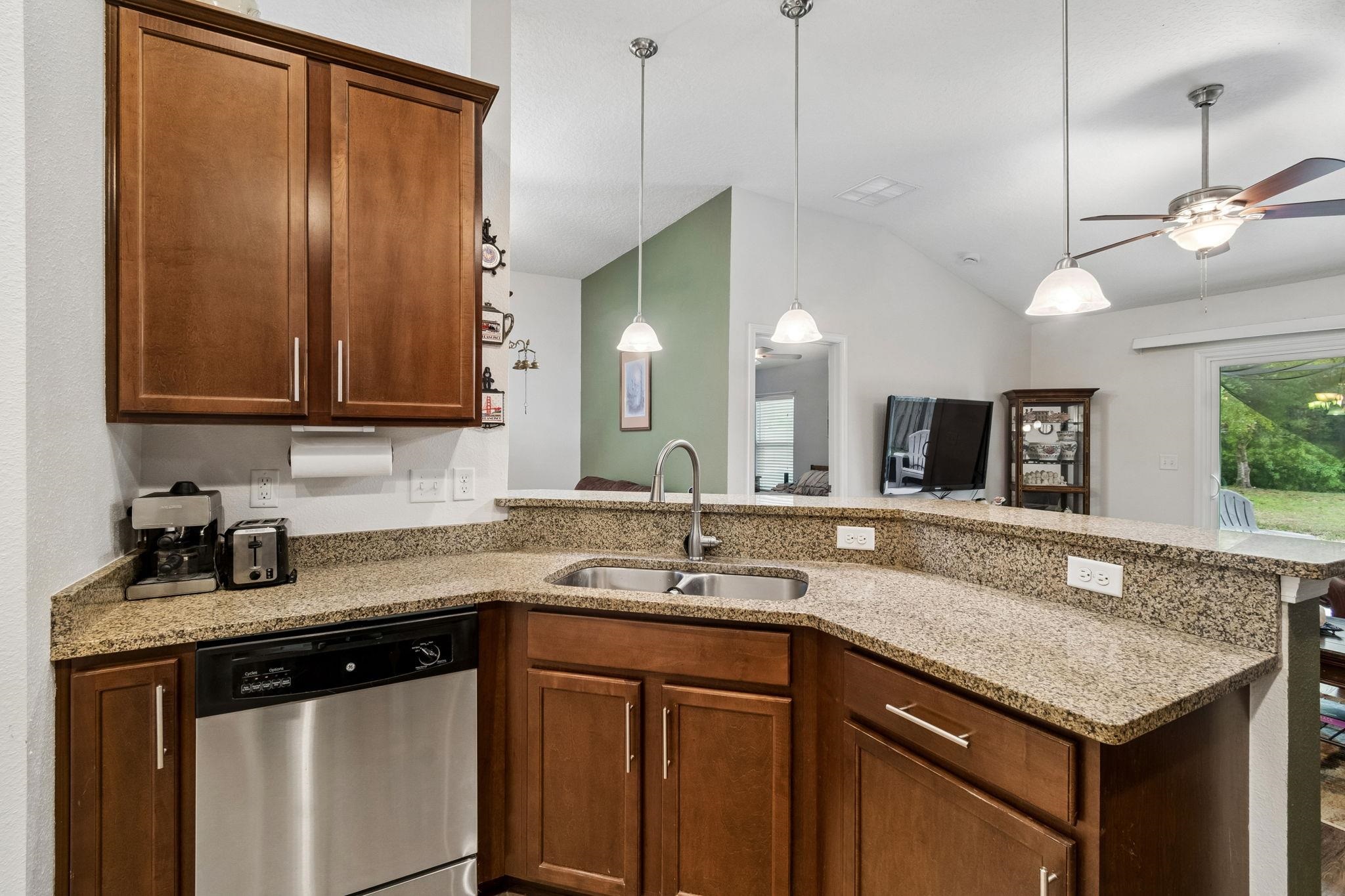 Image 19 of 53 For 187 Timberwood Dr