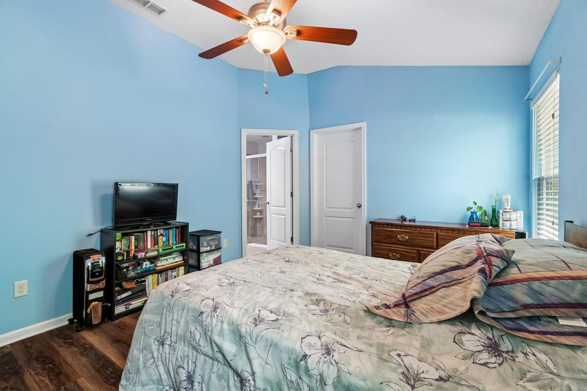 Image 25 of 53 For 187 Timberwood Dr