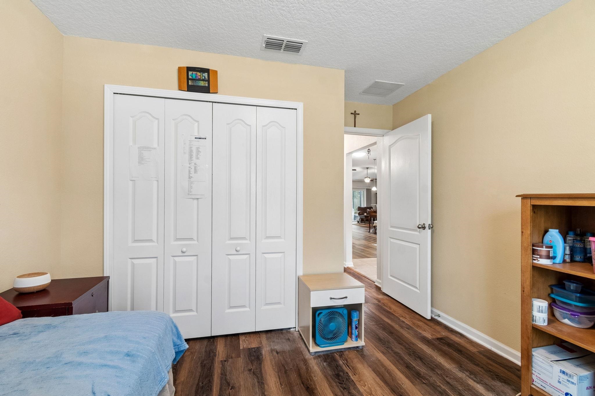 Image 36 of 53 For 187 Timberwood Dr