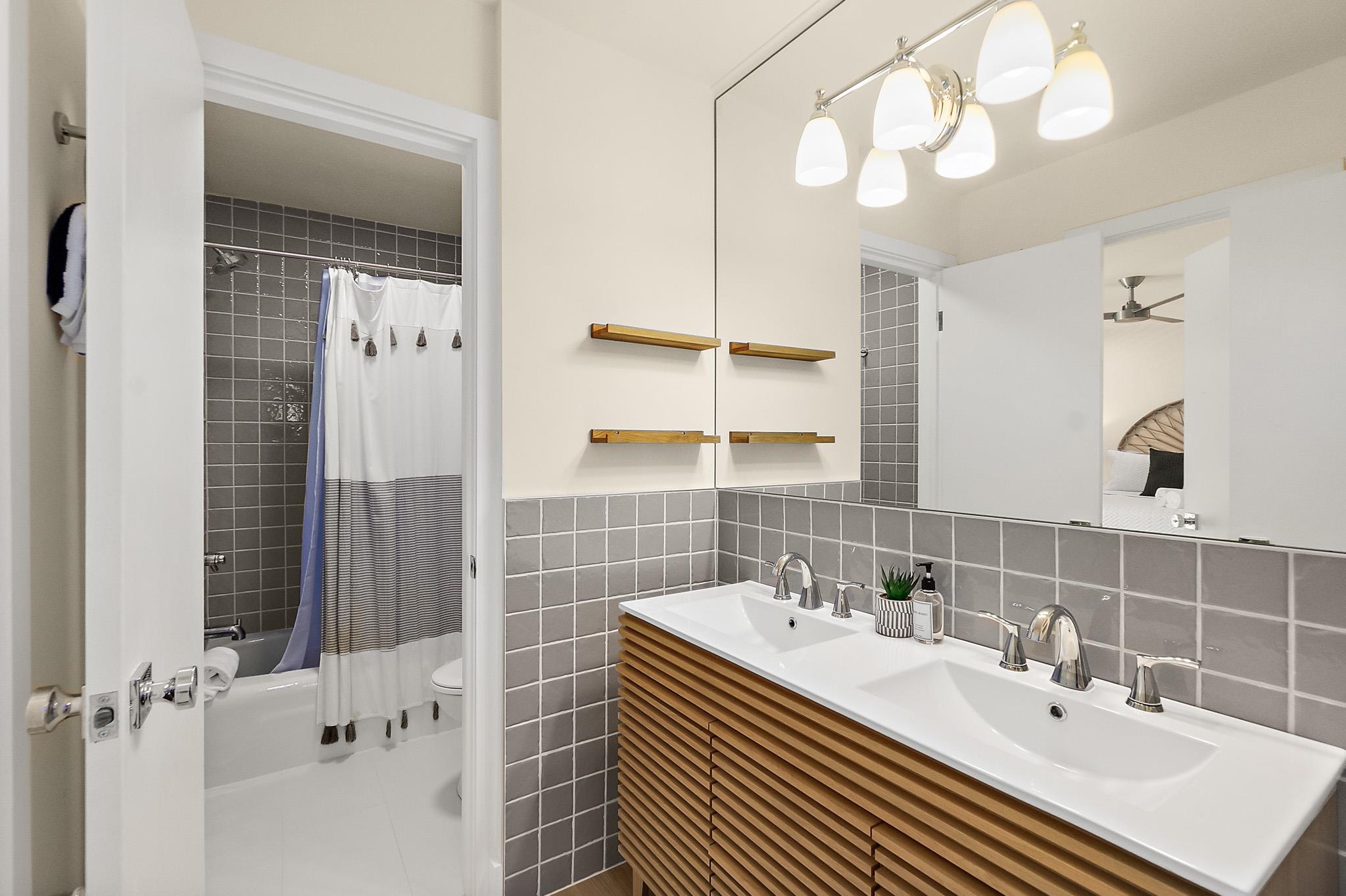 Image 21 of 35 For 405 Flagler Blvd  8a