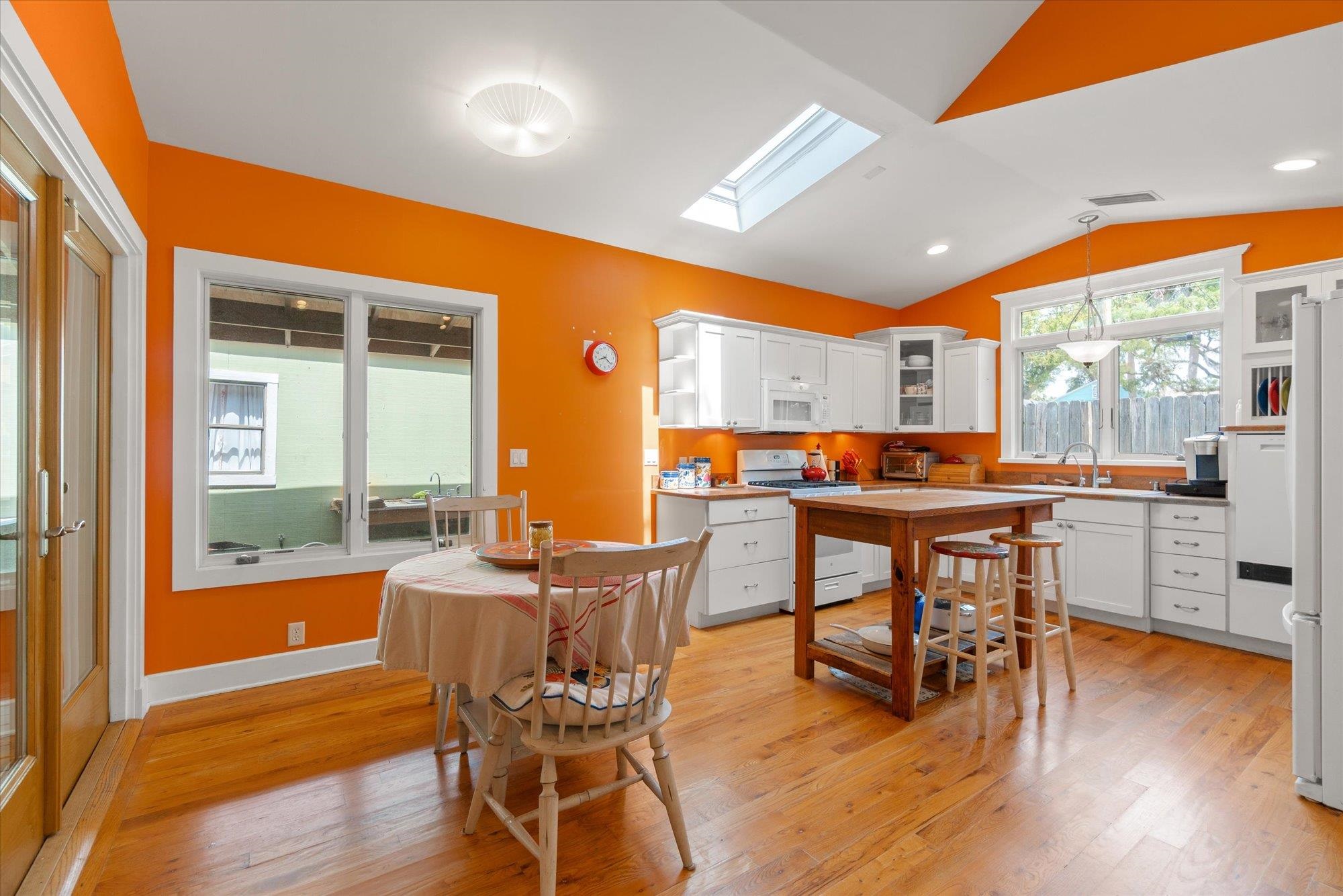 Image 10 of 52 For 68 Kings Ferry Way