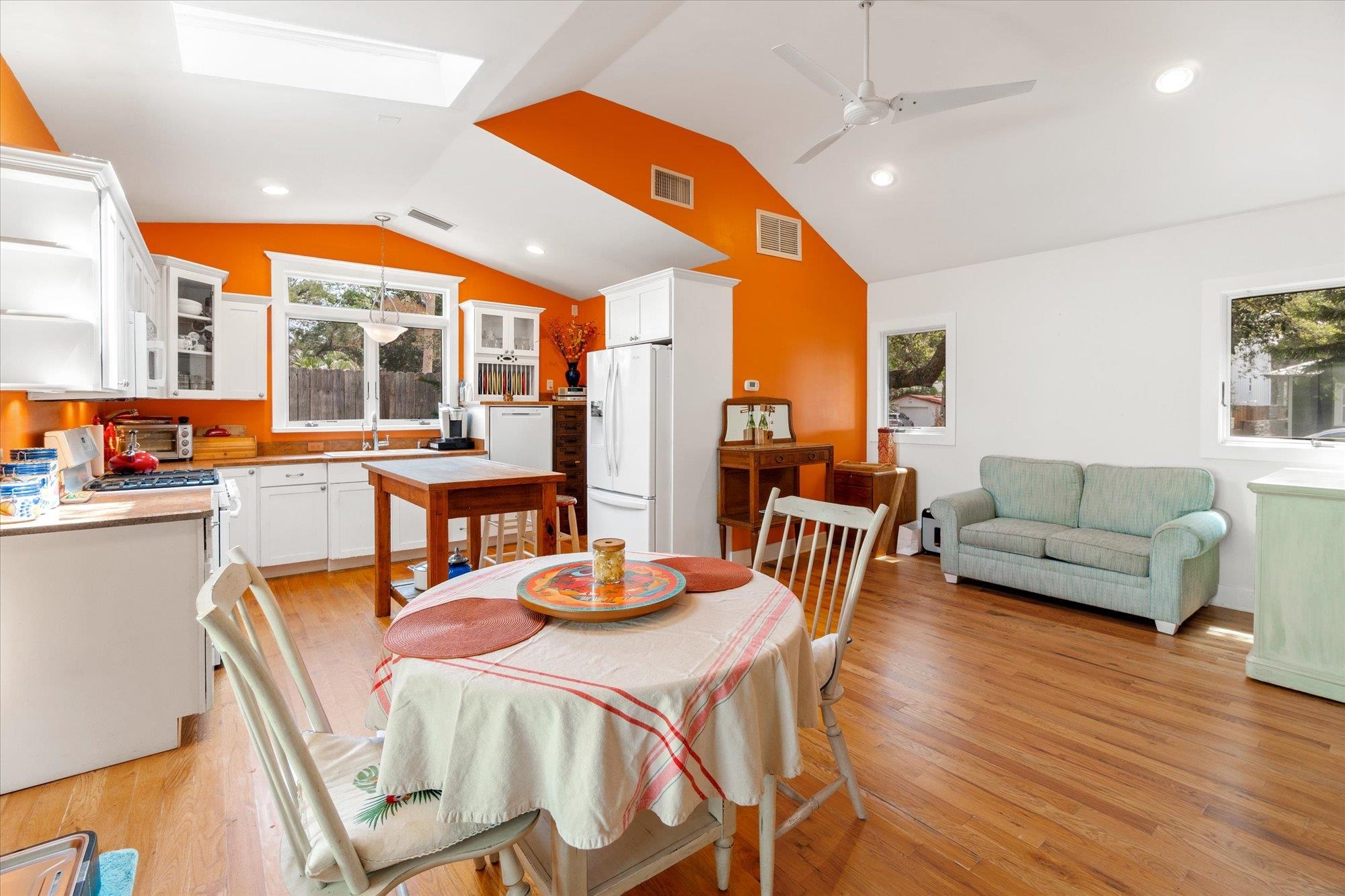 Image 15 of 52 For 68 Kings Ferry Way