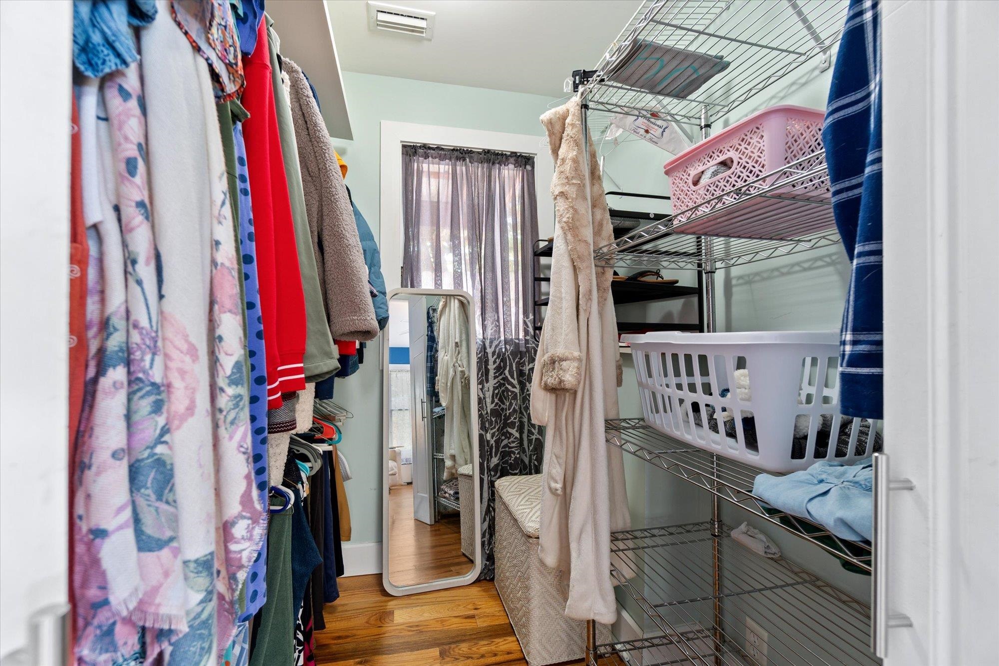 Image 18 of 52 For 68 Kings Ferry Way