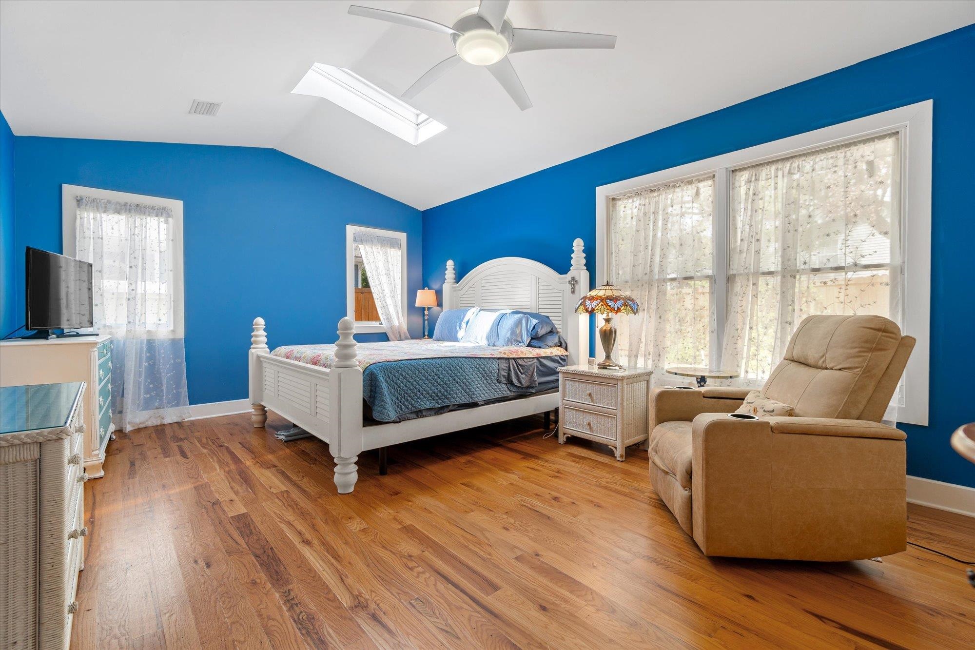 Image 20 of 52 For 68 Kings Ferry Way