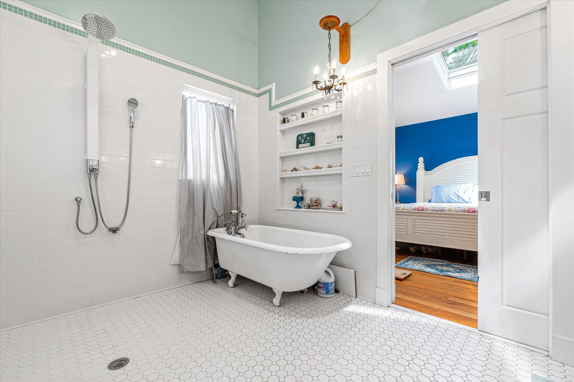 Image 23 of 52 For 68 Kings Ferry Way