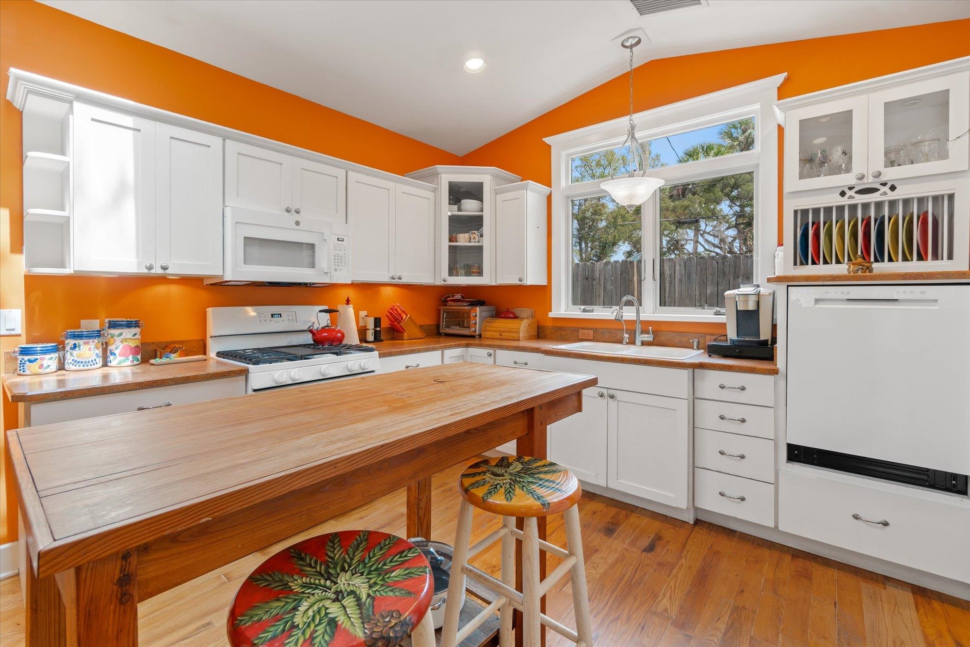 Image 9 of 52 For 68 Kings Ferry Way