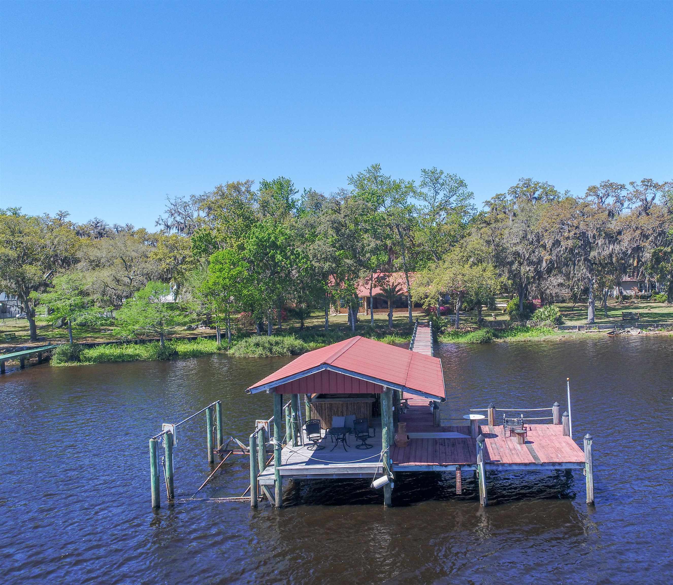 Image 13 of 94 For 524 Cedar Creek Rd