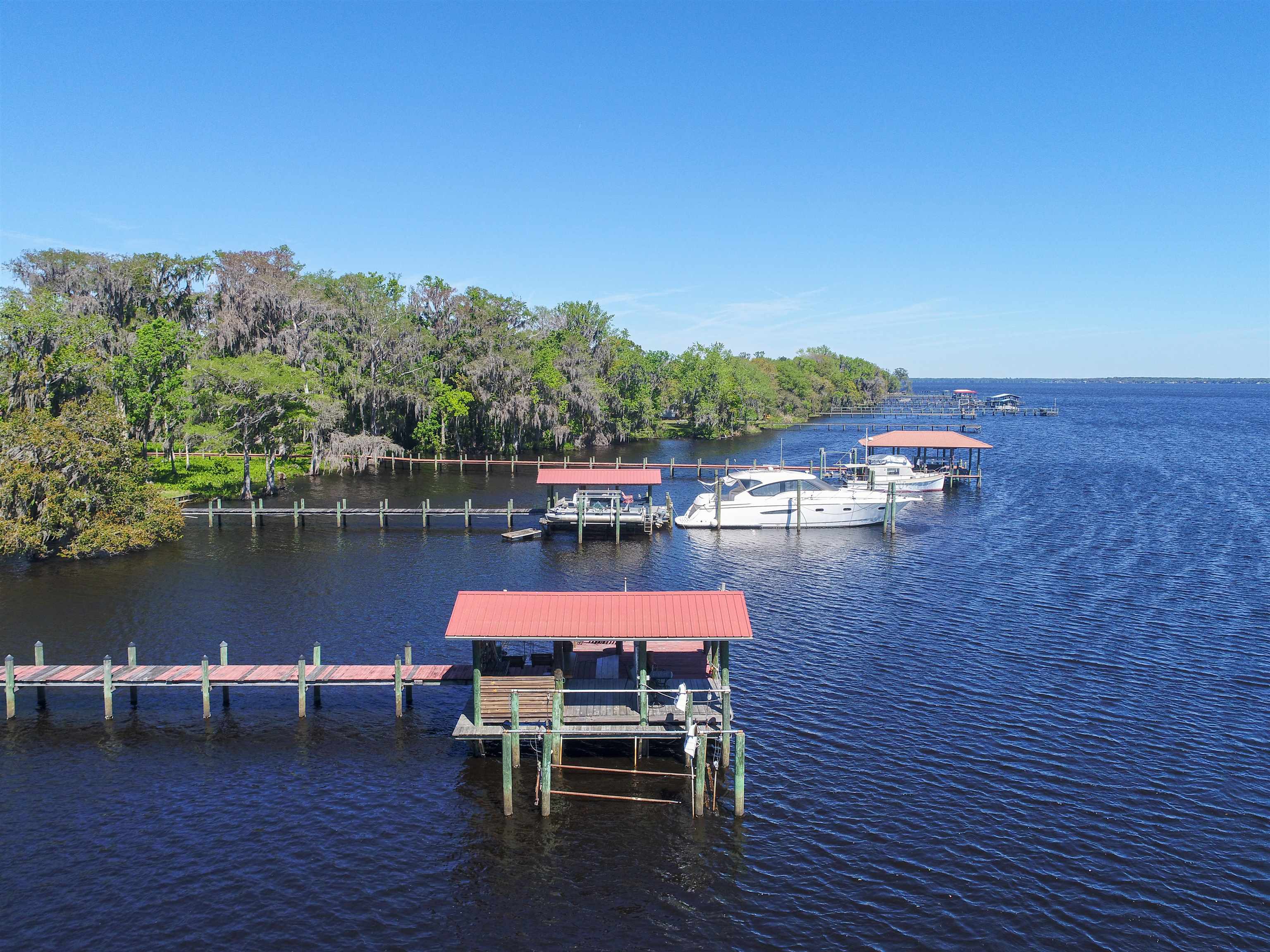 Image 16 of 94 For 524 Cedar Creek Rd