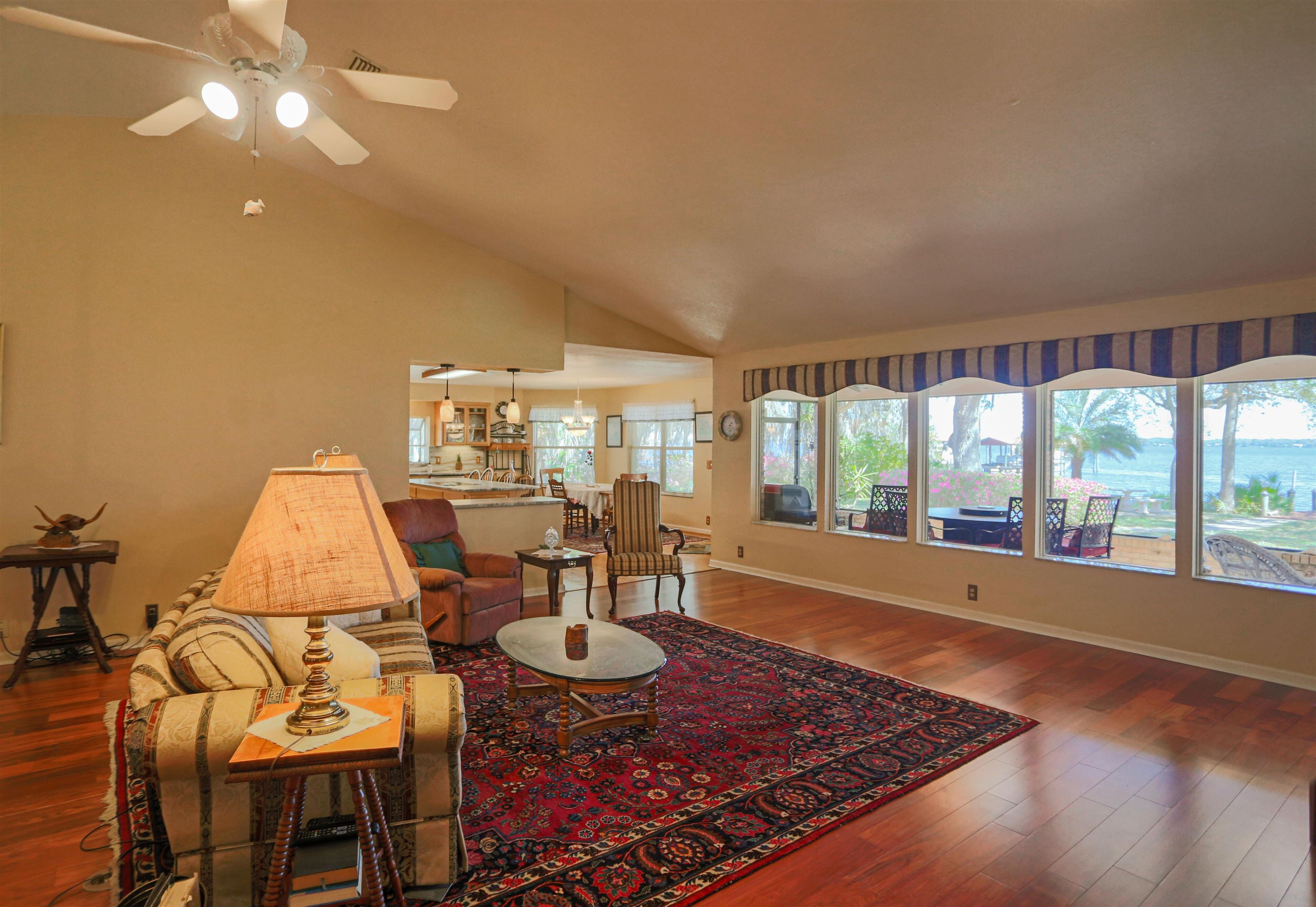 Image 25 of 94 For 524 Cedar Creek Rd