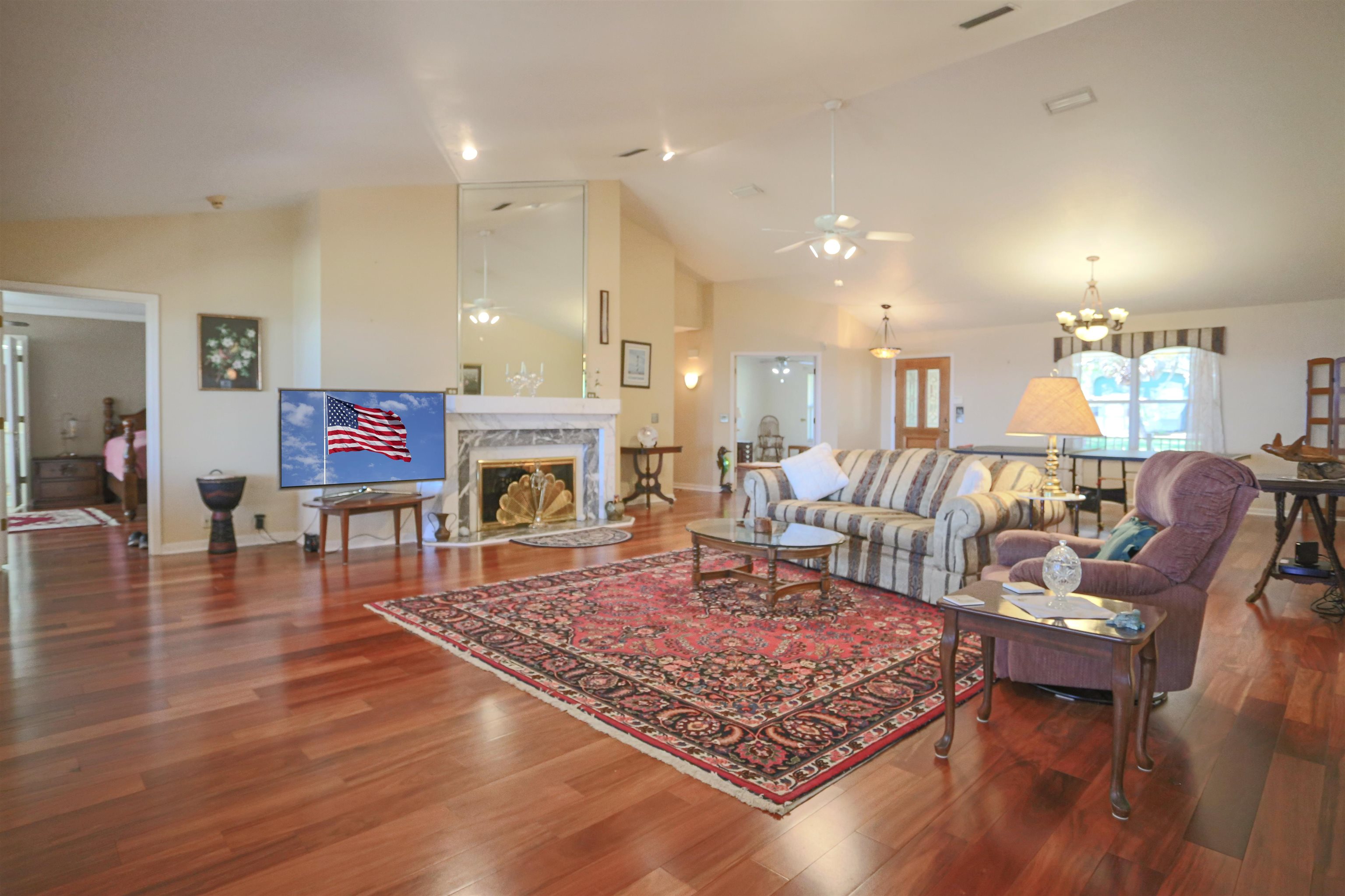 Image 29 of 94 For 524 Cedar Creek Rd