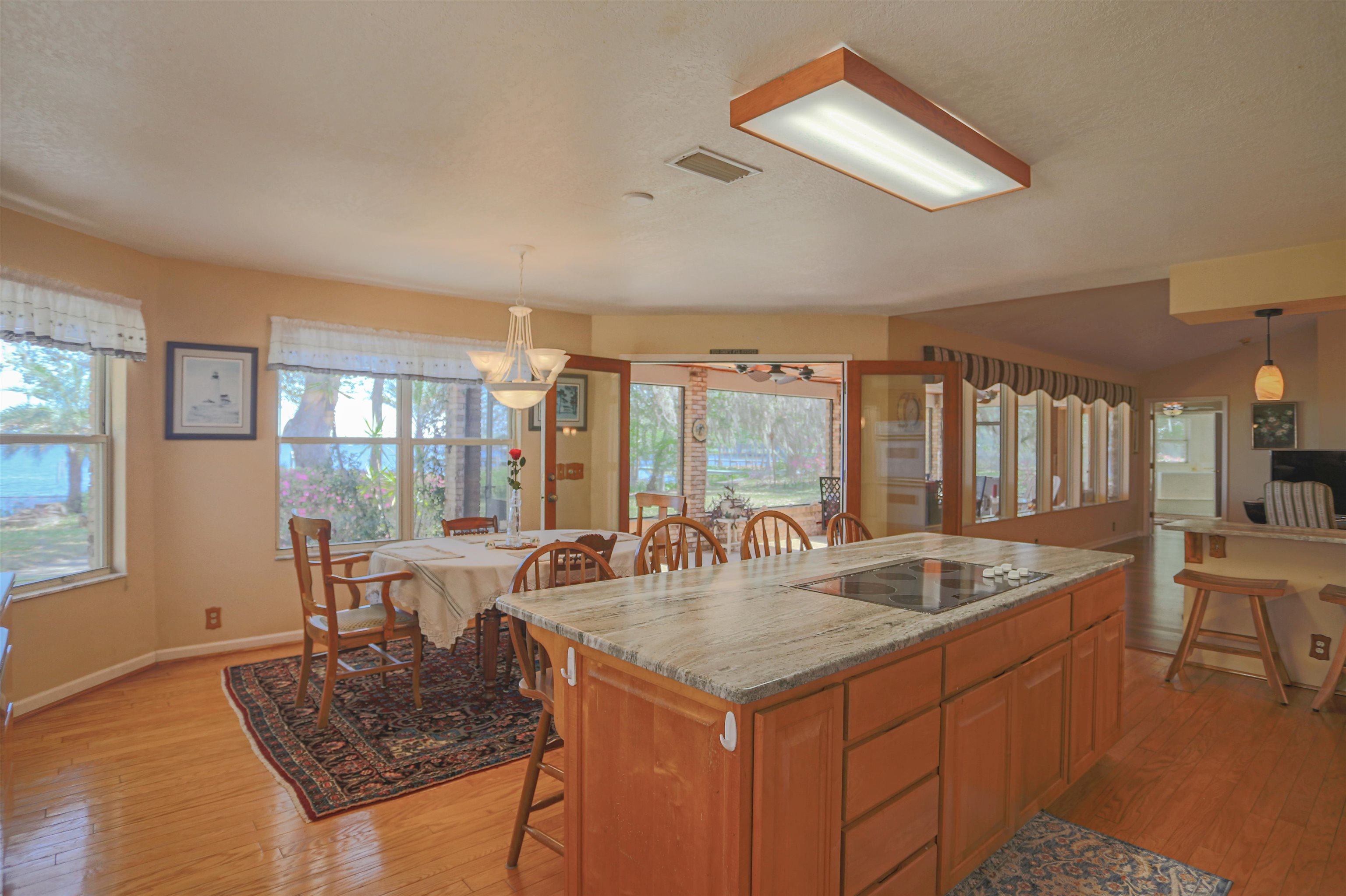 Image 37 of 94 For 524 Cedar Creek Rd