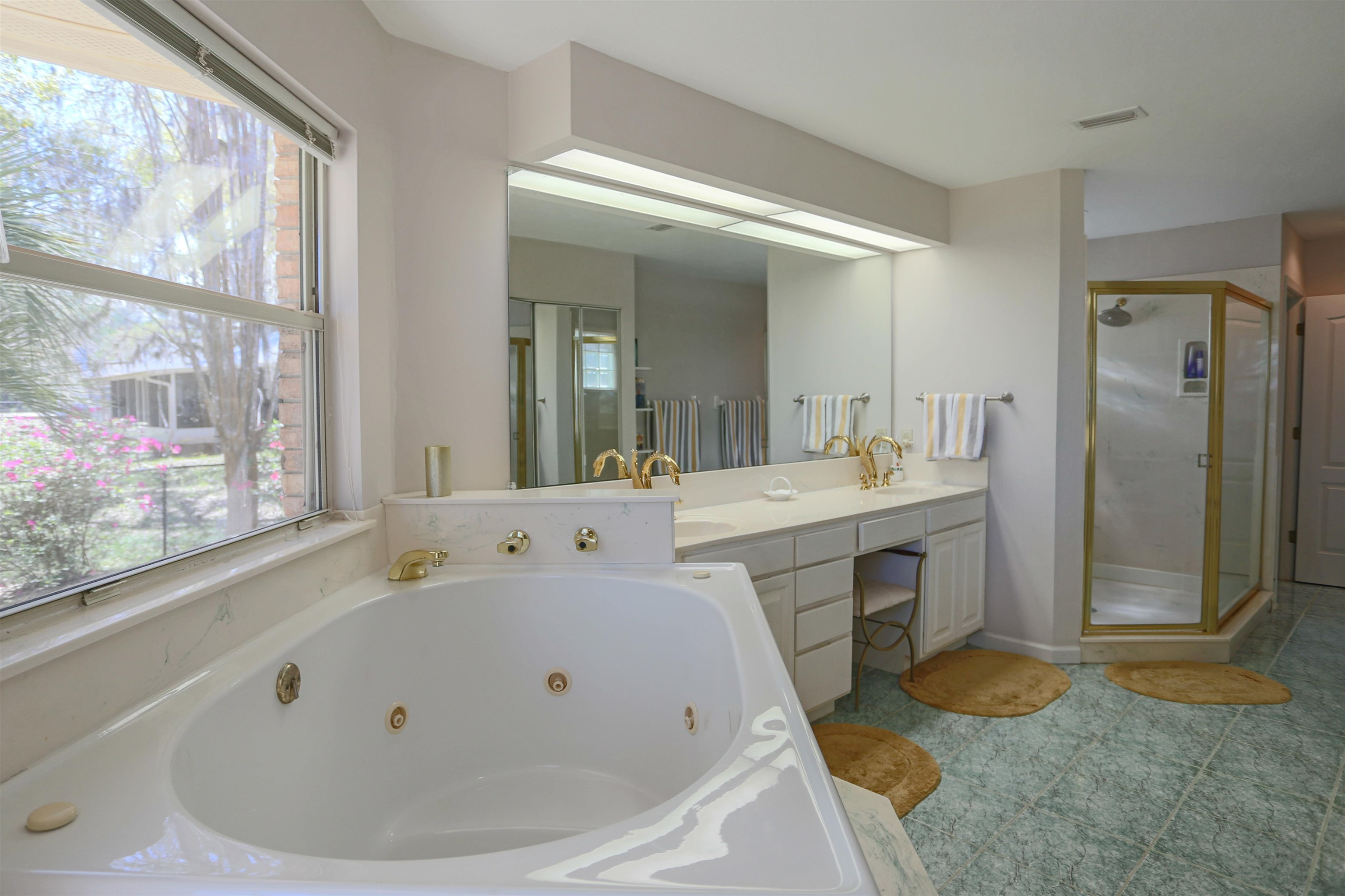 Image 46 of 94 For 524 Cedar Creek Rd