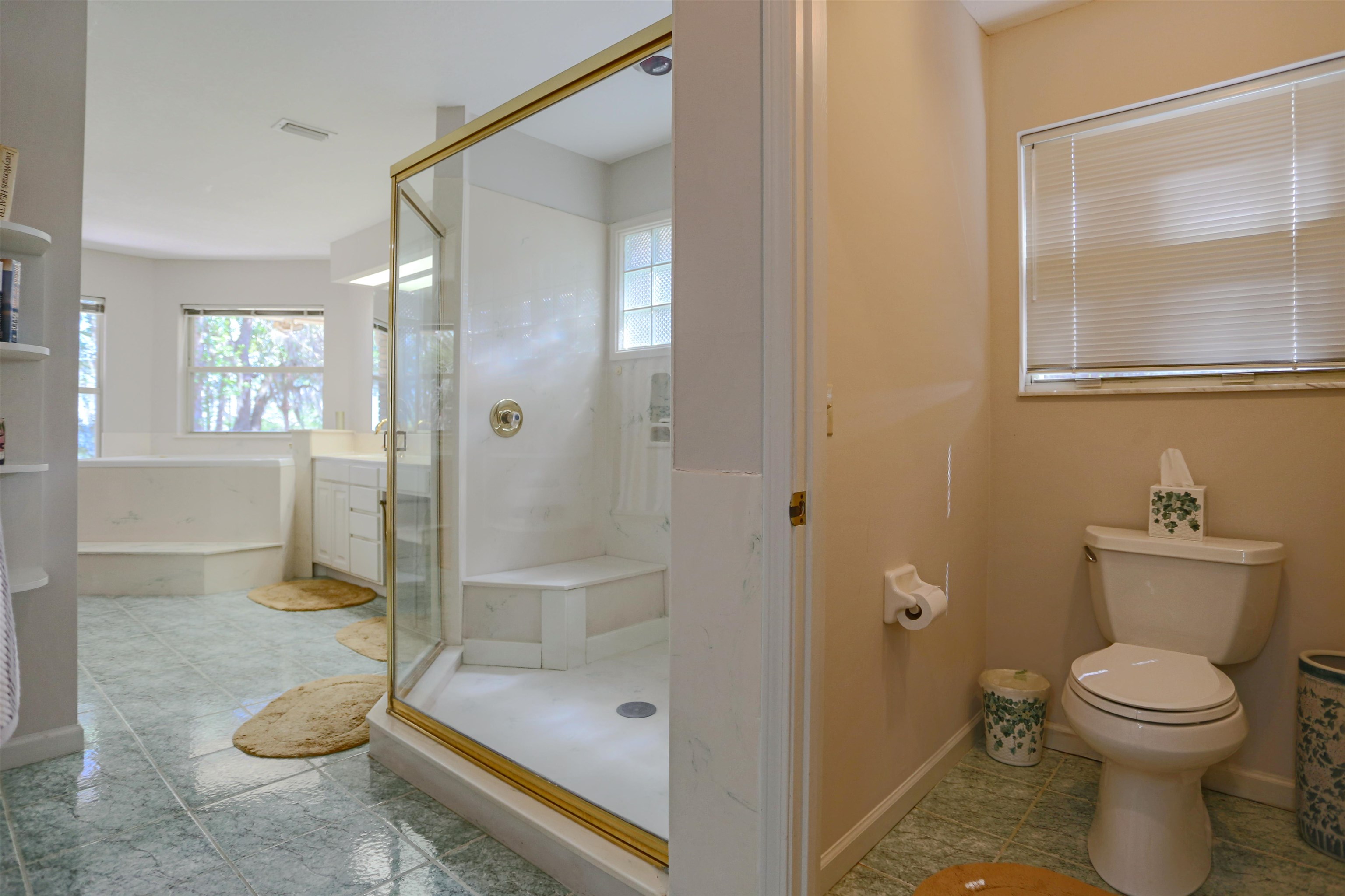 Image 49 of 94 For 524 Cedar Creek Rd