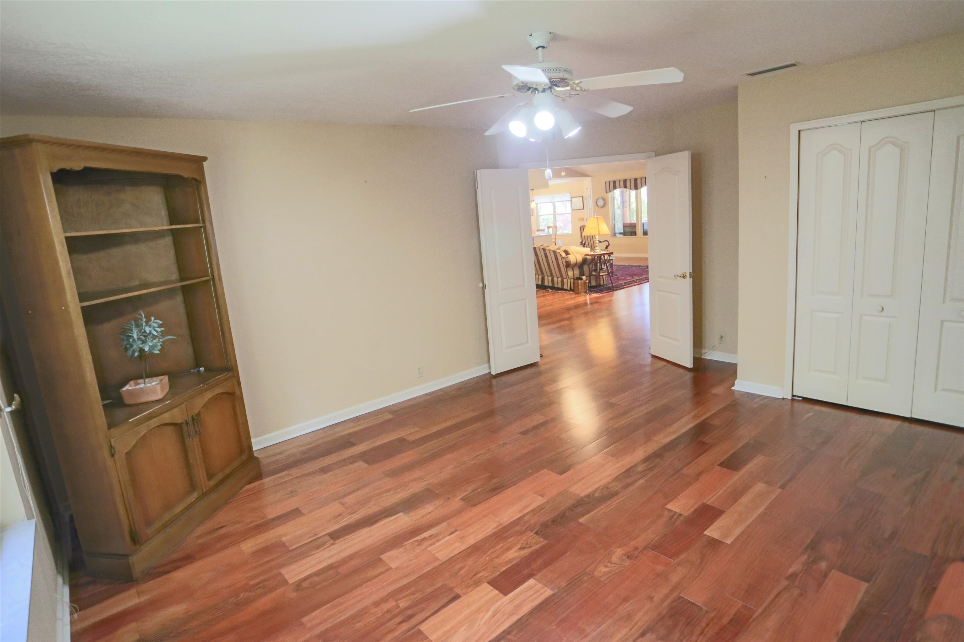 Image 53 of 94 For 524 Cedar Creek Rd