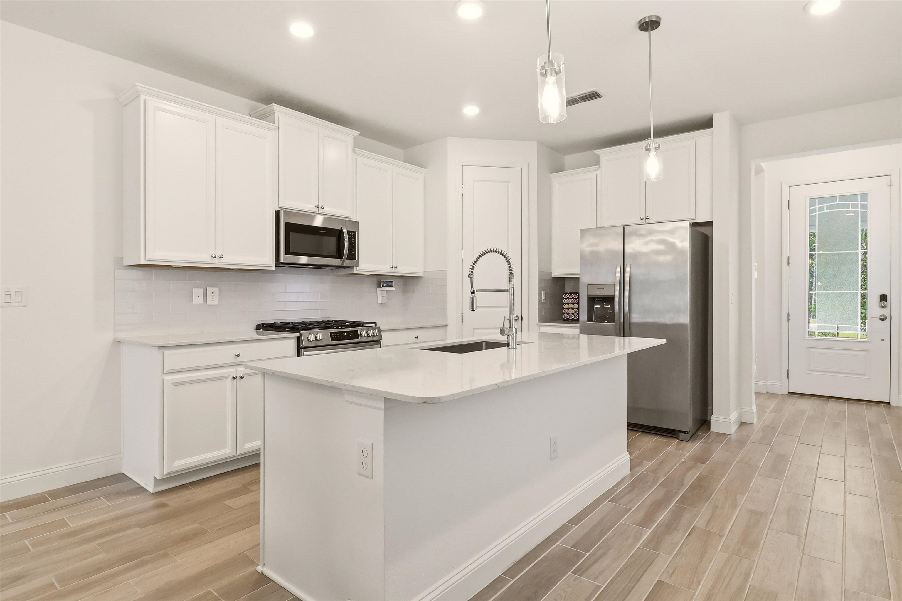 Image 12 of 41 For 891 Stillwater Blvd